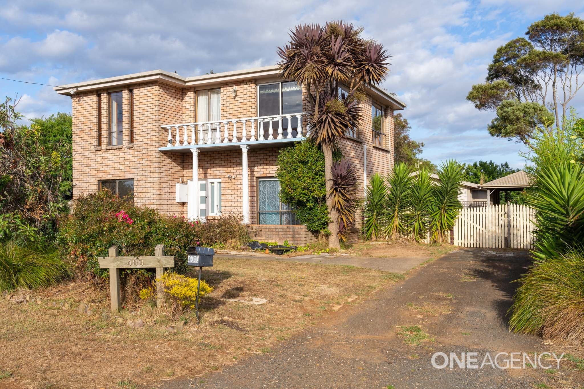 400 Stowport Road, Stowport, Stowport - Image 1
