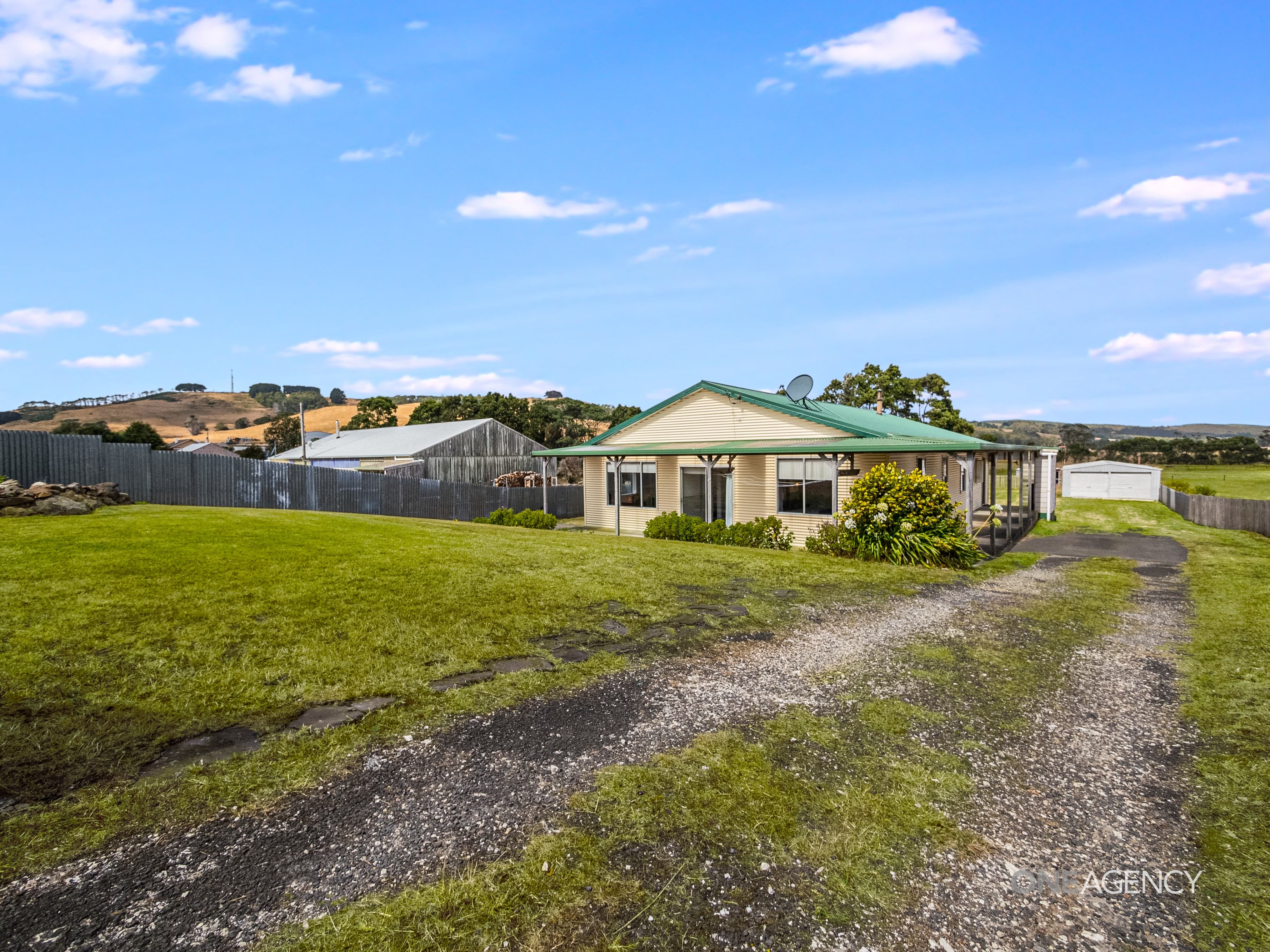 19 Grooms Cross Road, Irishtown, Irishtown - Image 1