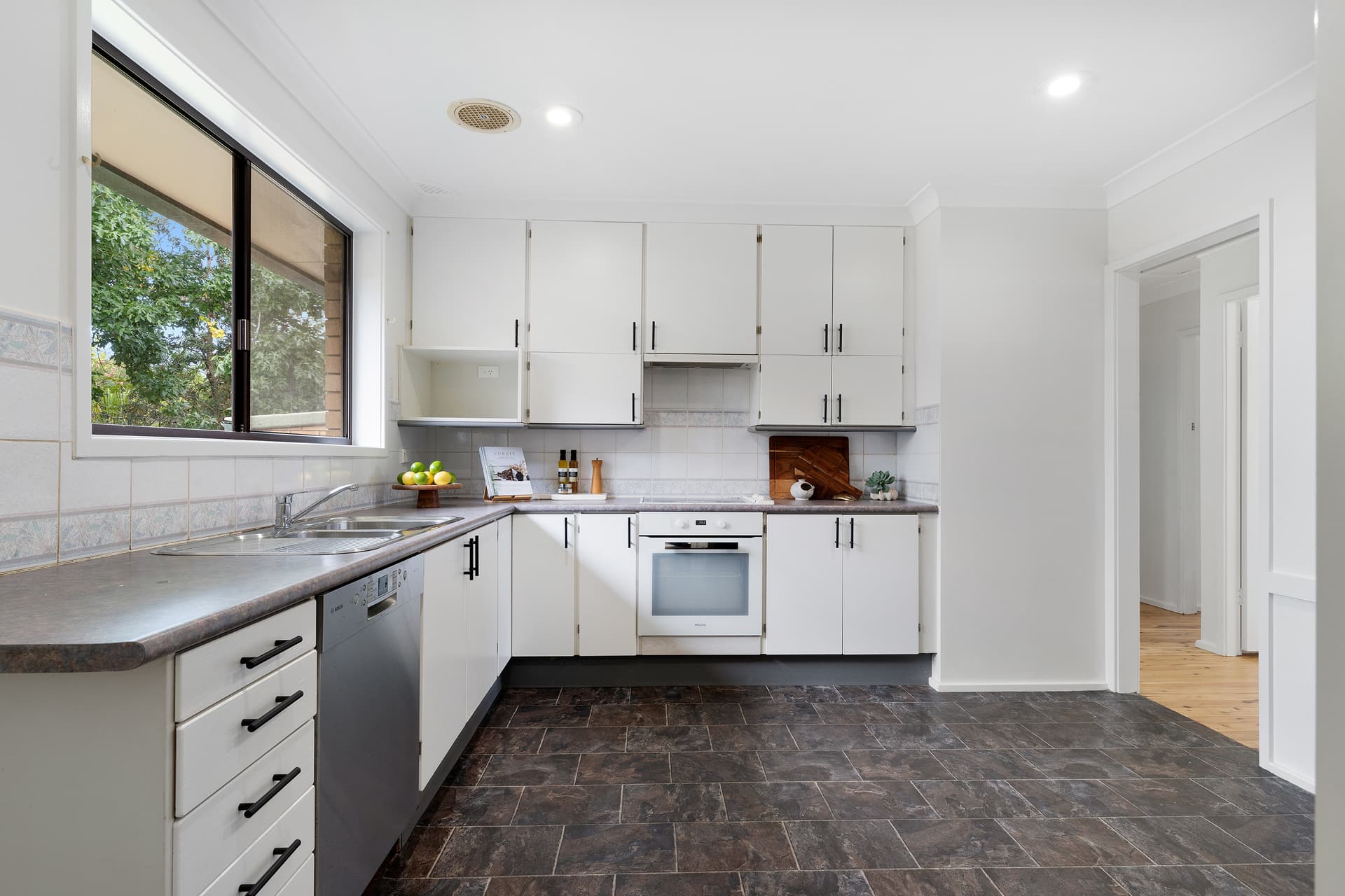 4 Jellingal Road, Engadine, Engadine - Thumbnail 5