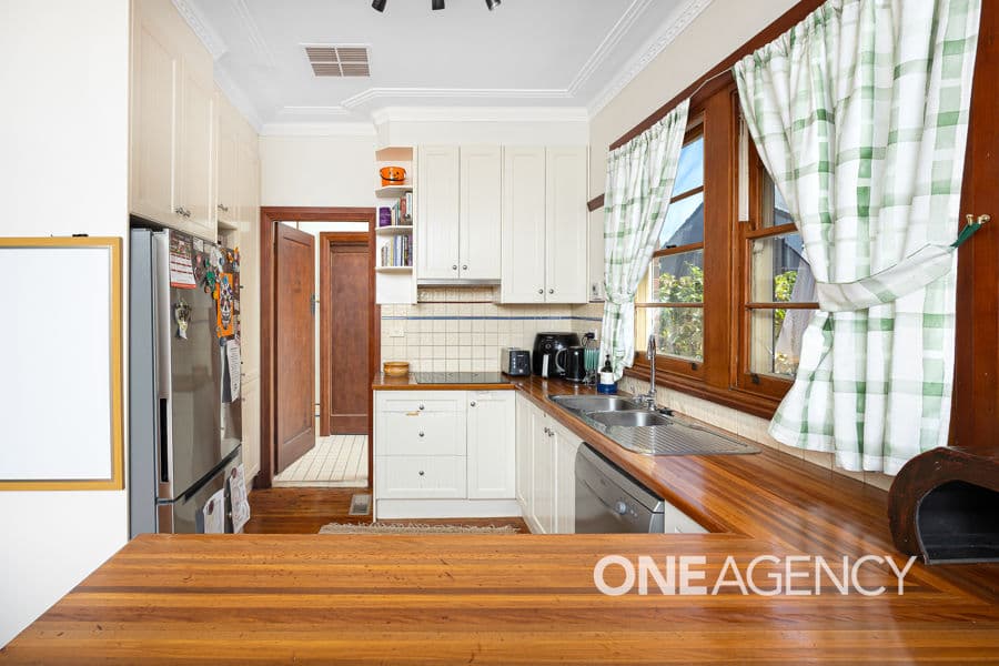 30 TREVOR Street, Turvey Park, Turvey Park - Thumbnail 4
