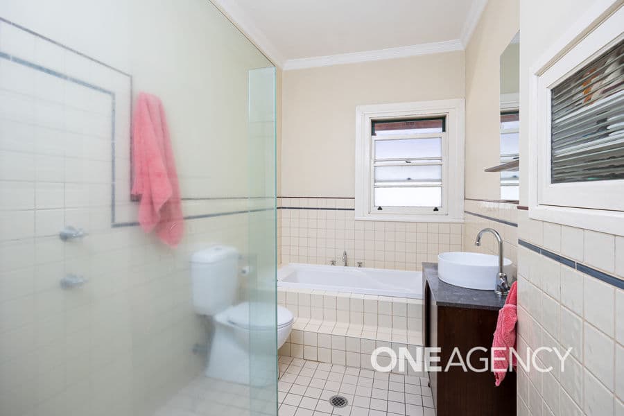 30 TREVOR Street, Turvey Park, Turvey Park - Thumbnail 8