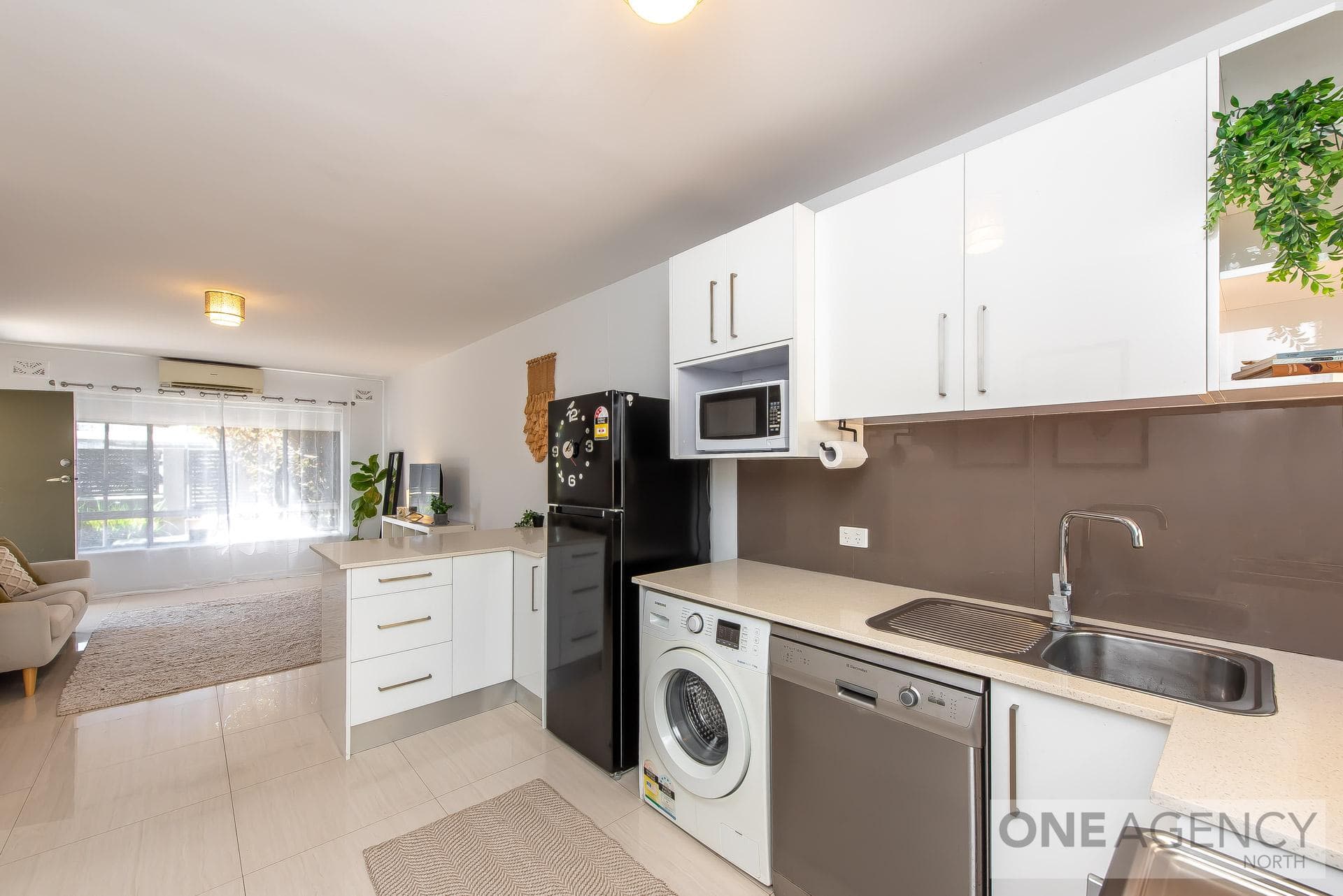 2/219 Scarborough Beach Road, Doubleview, Doubleview - Thumbnail 3