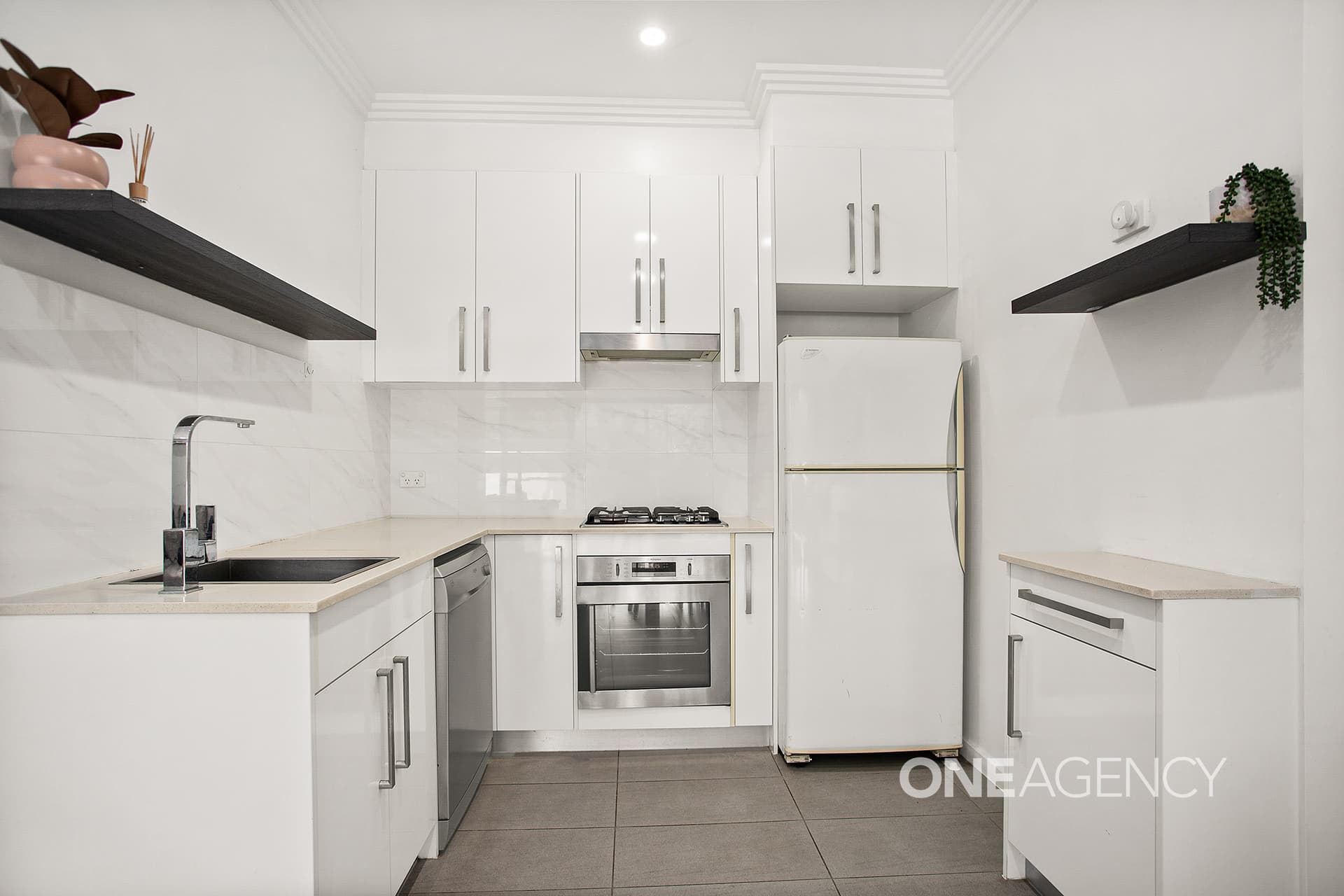 1/44 Cummins Street, Unanderra, Unanderra - Thumbnail 2