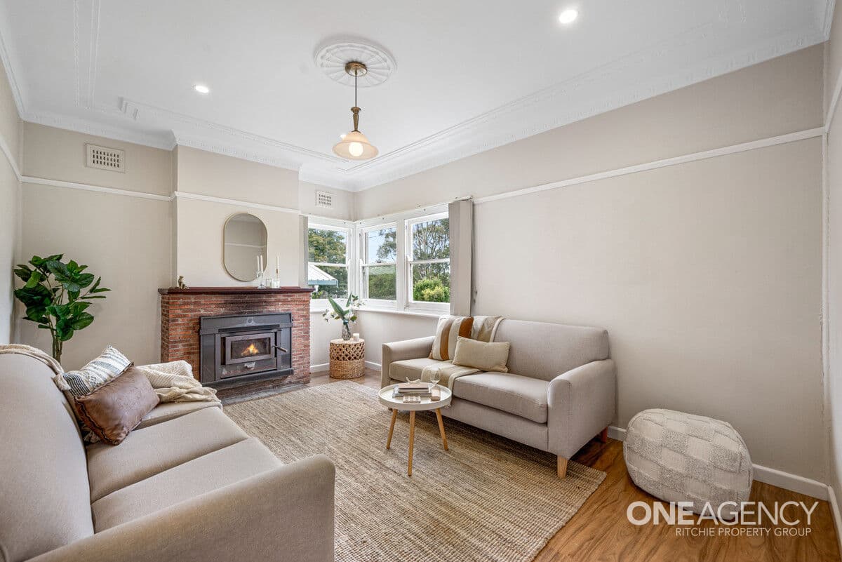 4 Woodlands Road, Katoomba, Katoomba - Thumbnail 2