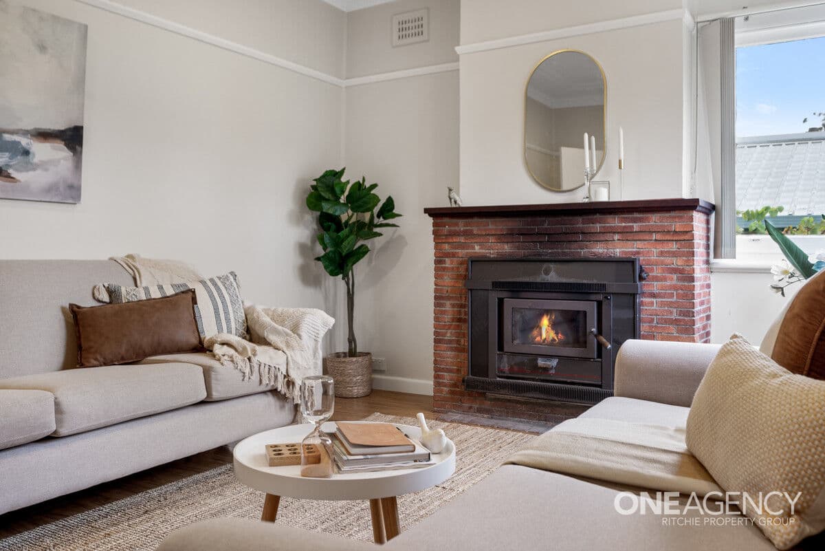 4 Woodlands Road, Katoomba, Katoomba - Thumbnail 4