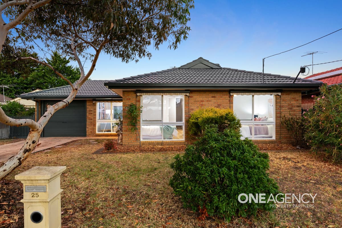 25 Mintaro Way, Seabrook, Seabrook - Image 1
