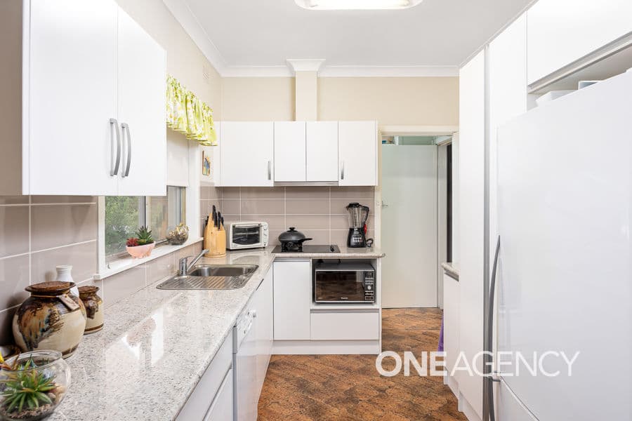 22 COLONG Place, Kooringal, Kooringal - Thumbnail 3