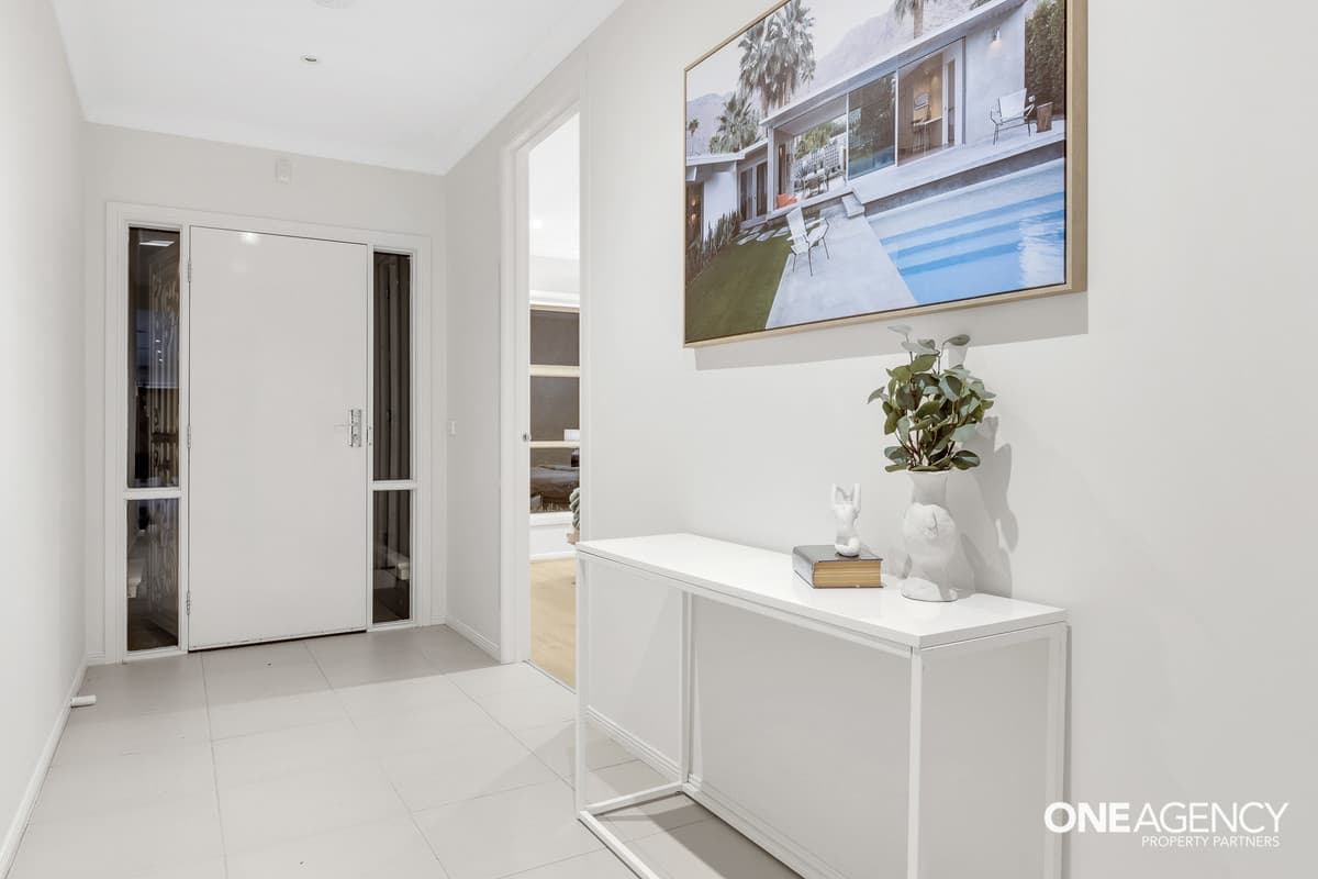 18 Ionian Way, Point Cook, Point Cook - Thumbnail 4