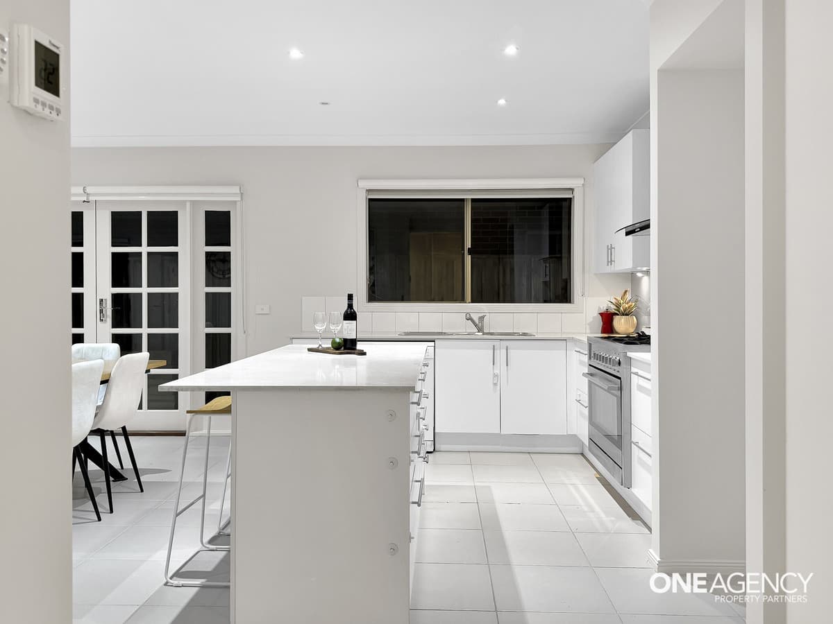 18 Ionian Way, Point Cook, Point Cook - Thumbnail 7