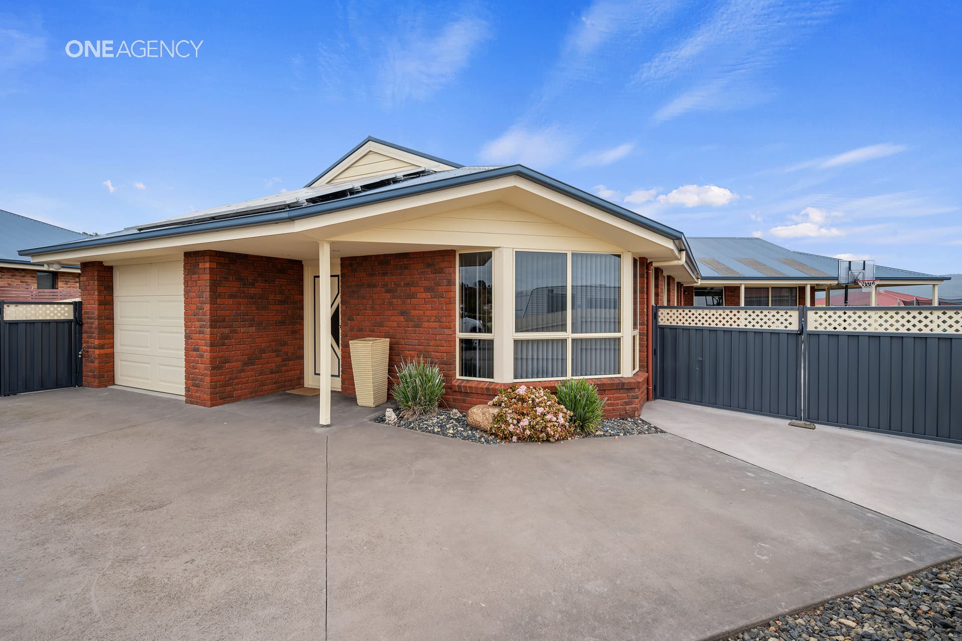 11 Cherry Grove, Latrobe, Latrobe - Thumbnail 2