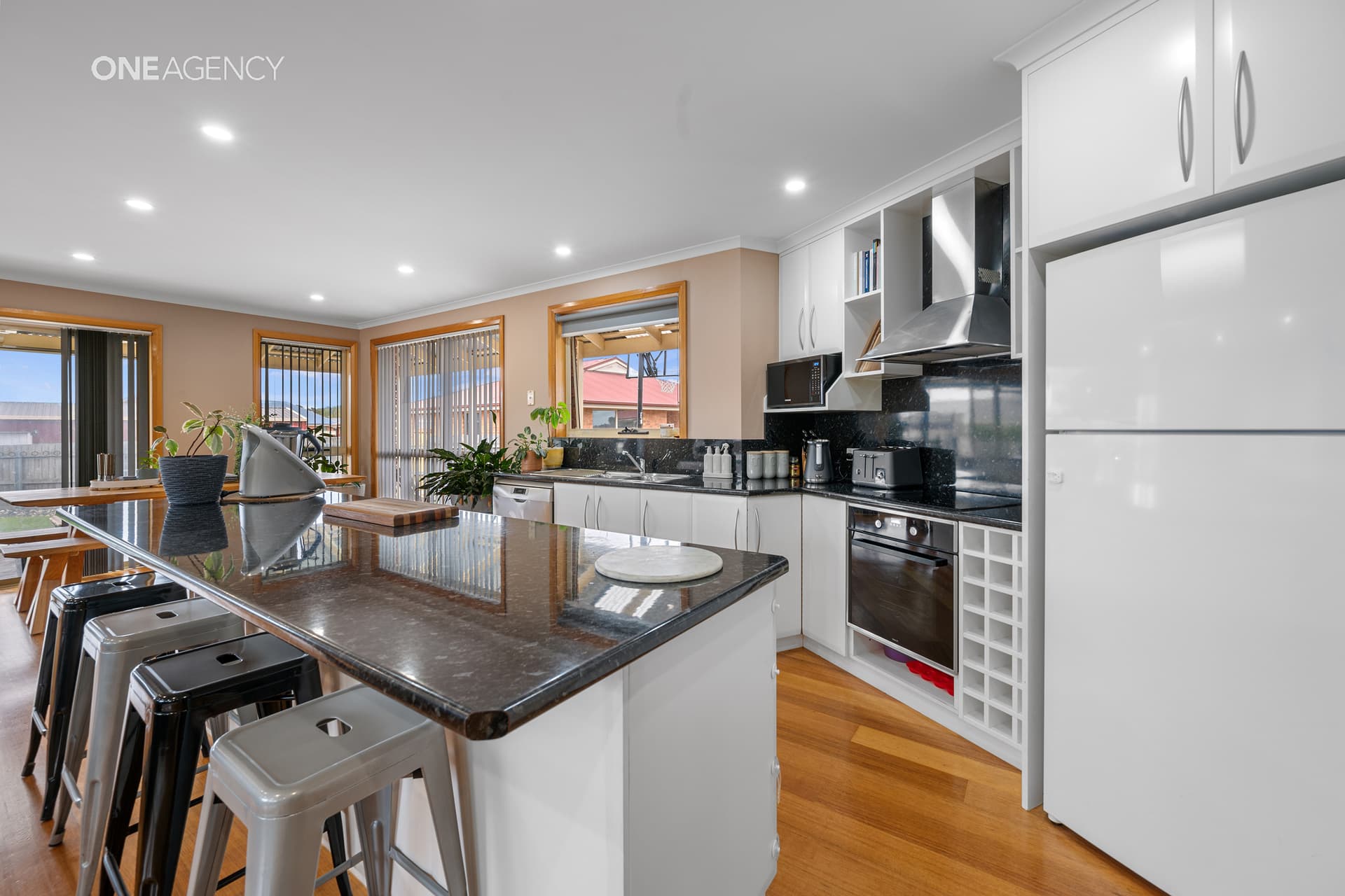 11 Cherry Grove, Latrobe, Latrobe - Thumbnail 3