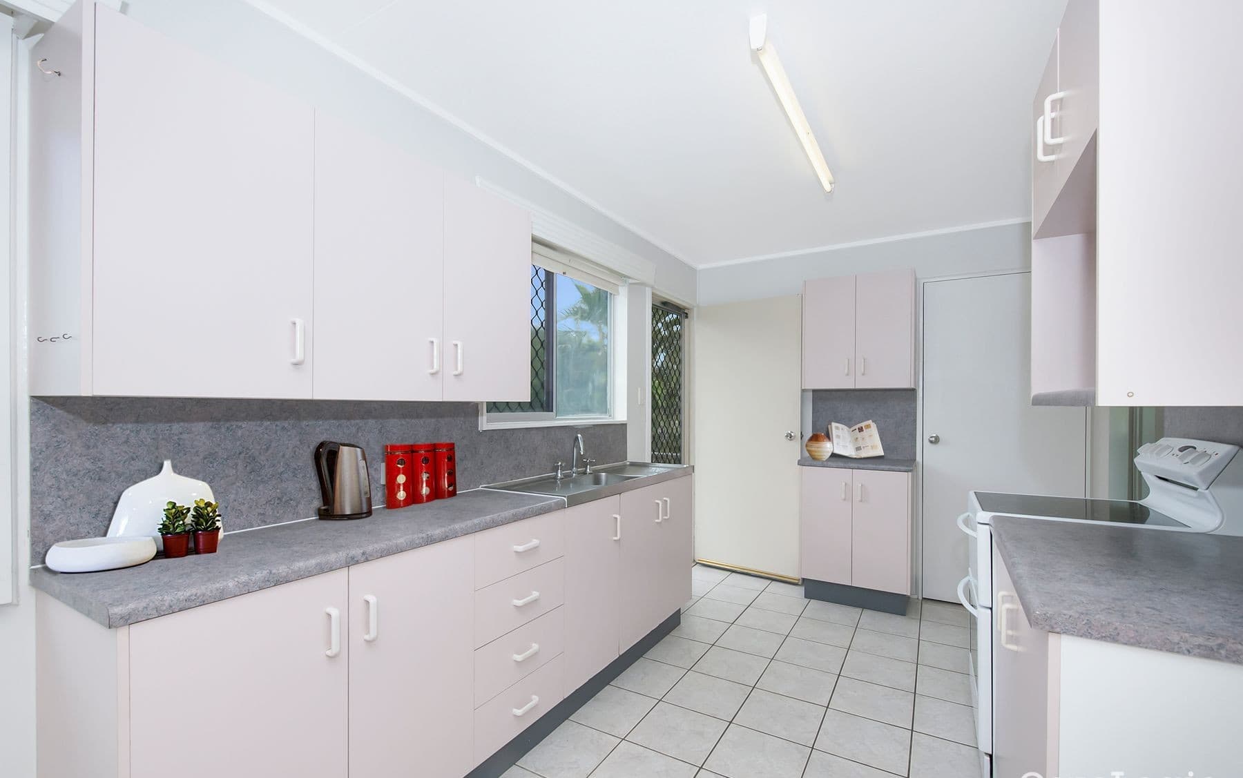 53 Verhoeven Drive, Douglas, Douglas - Thumbnail 3