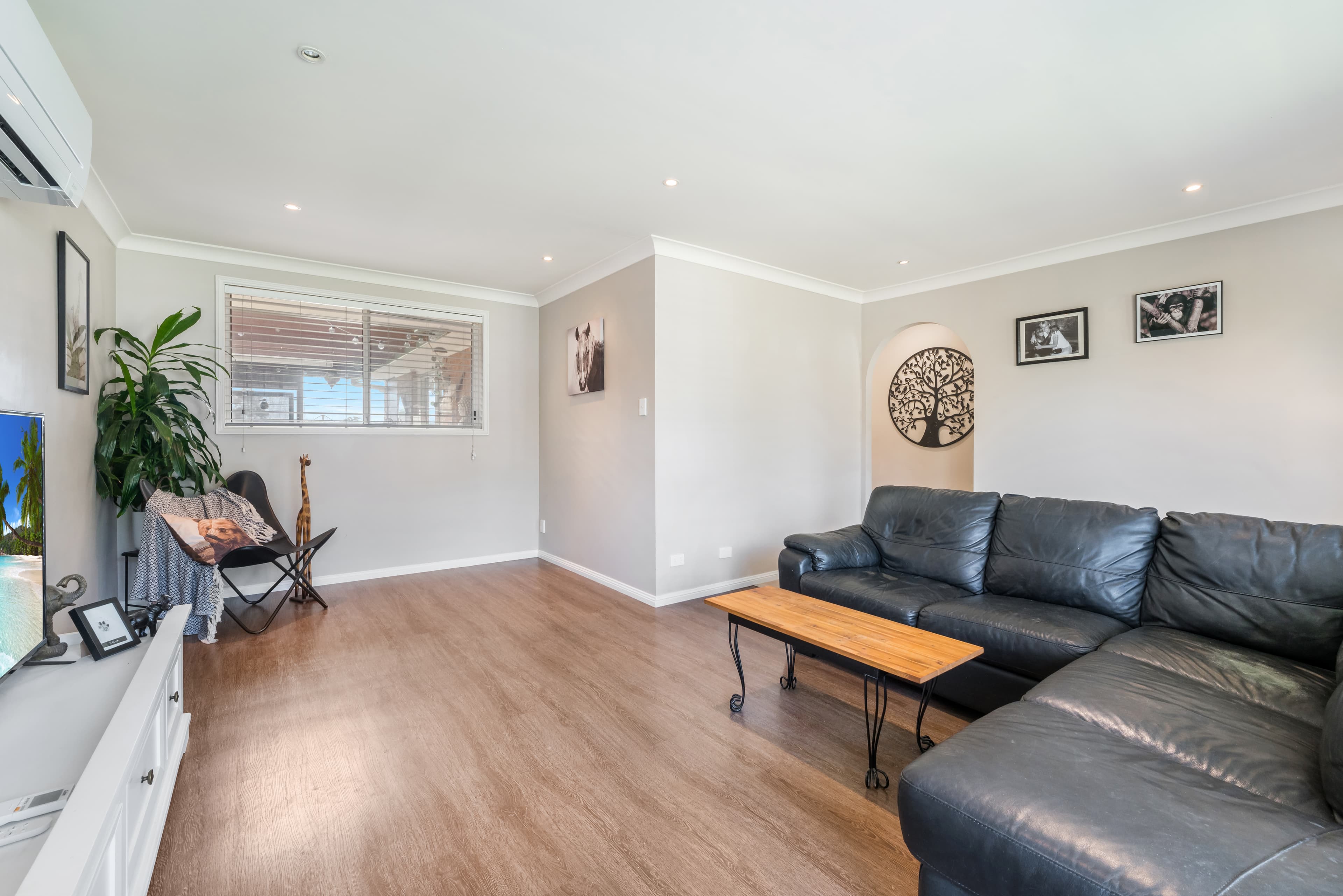 37 Pademelon Avenue, St Helens Park, St Helens Park - Thumbnail 4