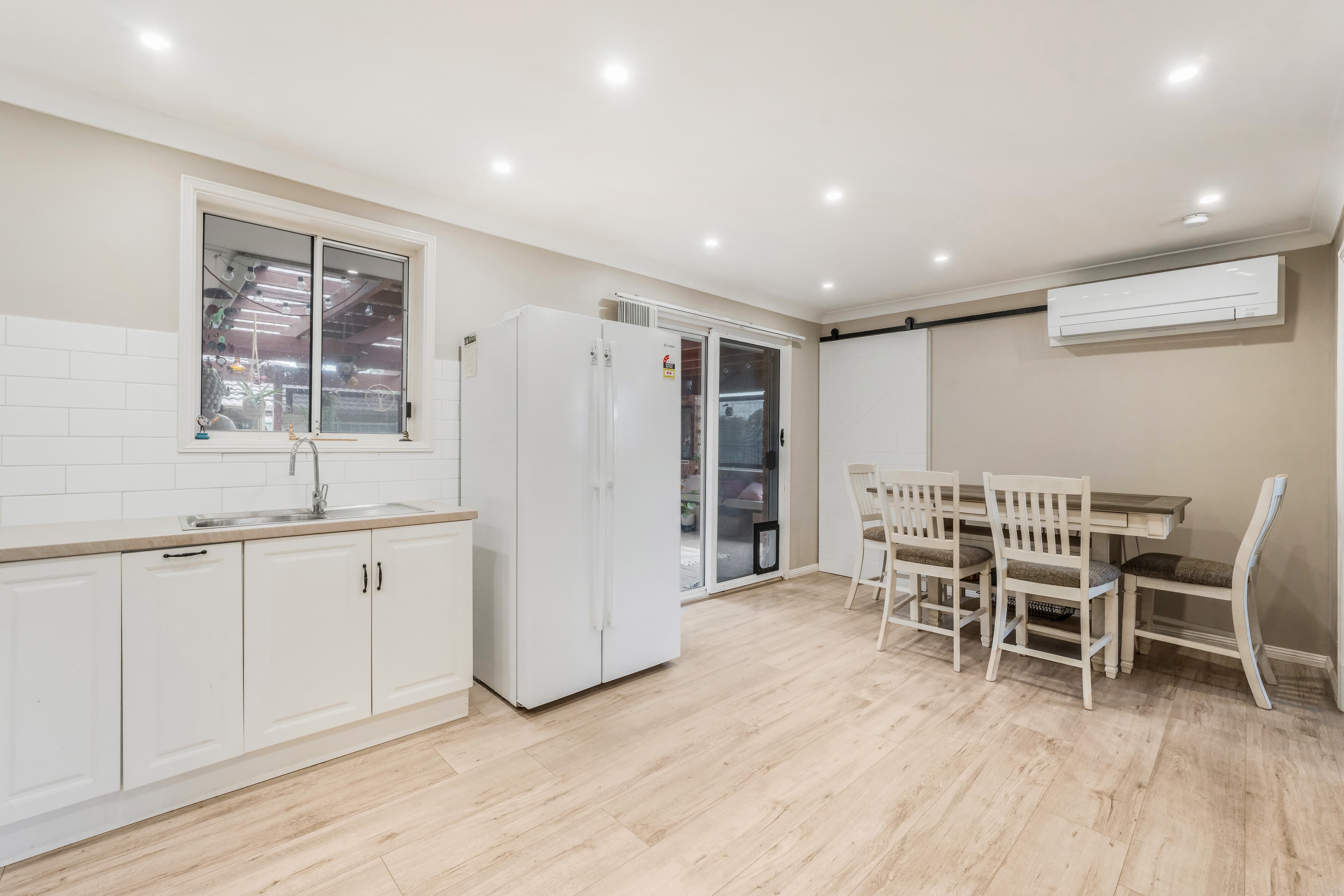 37 Pademelon Avenue, St Helens Park, St Helens Park - Thumbnail 6