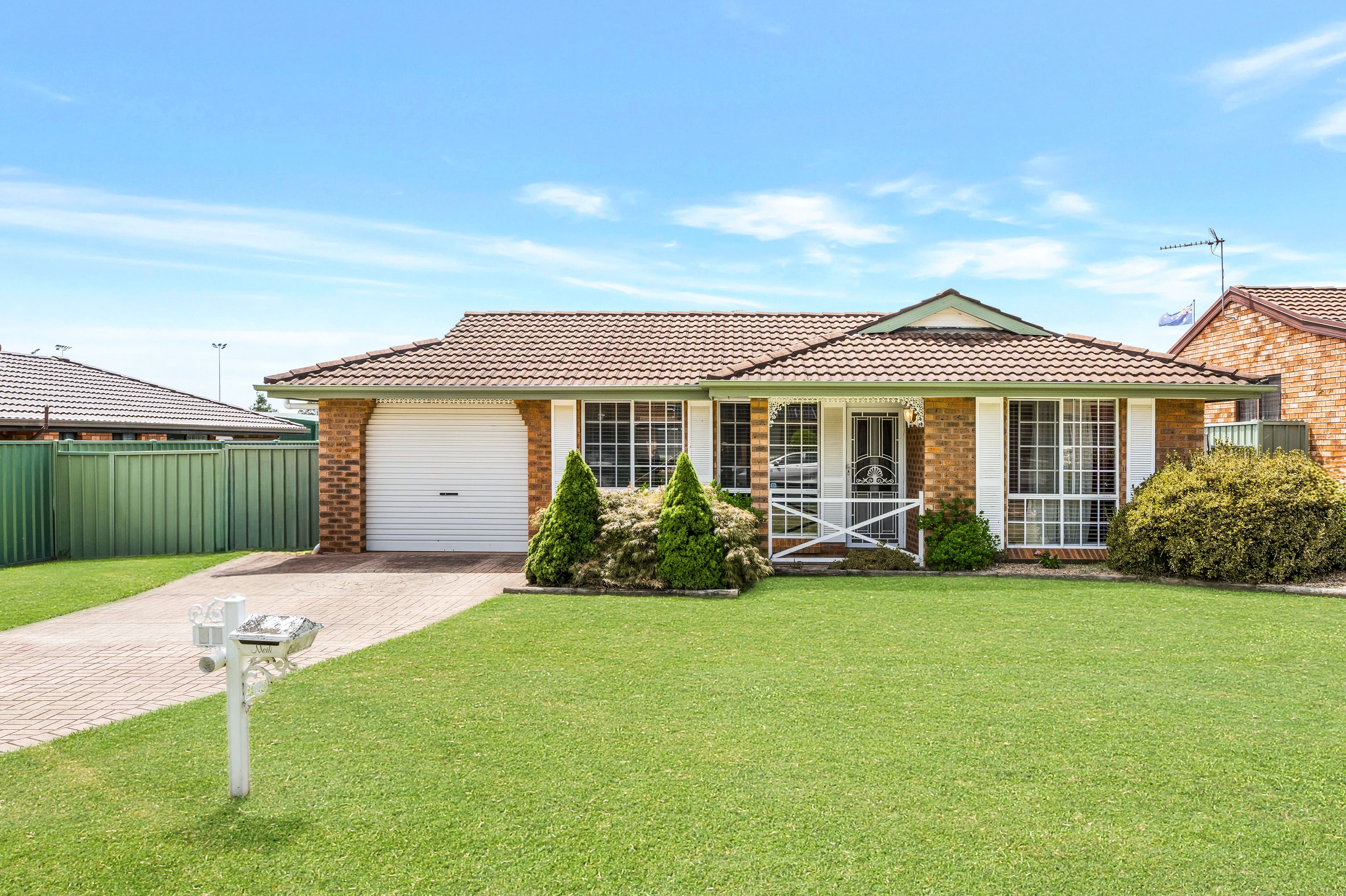 37 Pademelon Avenue, St Helens Park, St Helens Park - Image 1