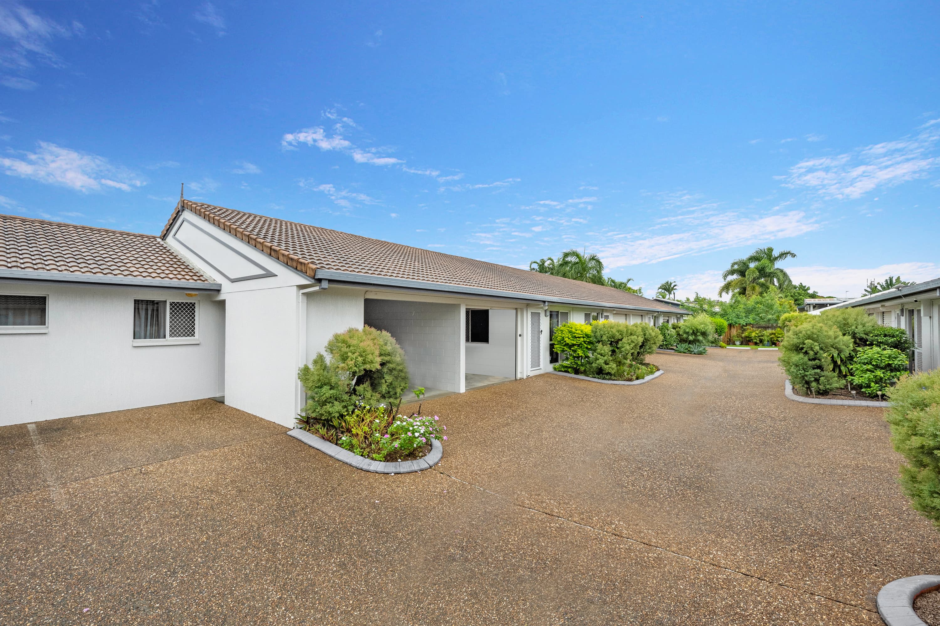 8/73-75 Gorden Street, Garbutt, Garbutt - Image 1