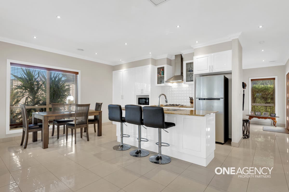 2/2 Valente Street, Altona Meadows, Altona Meadows - Thumbnail 5