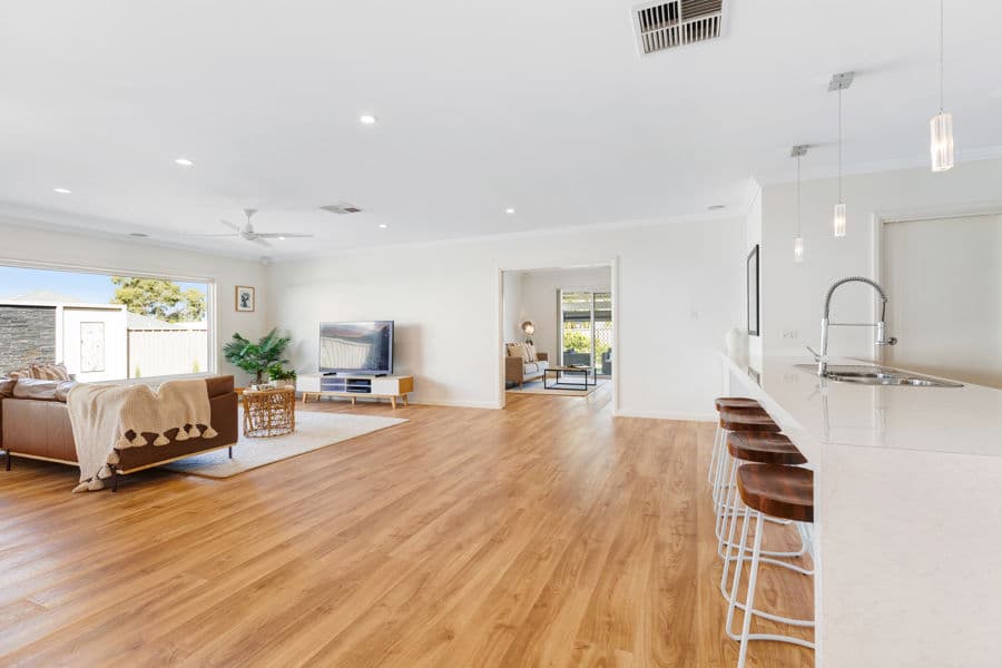 5 WARAMBEE Street, Glenfield Park, Glenfield Park - Thumbnail 6