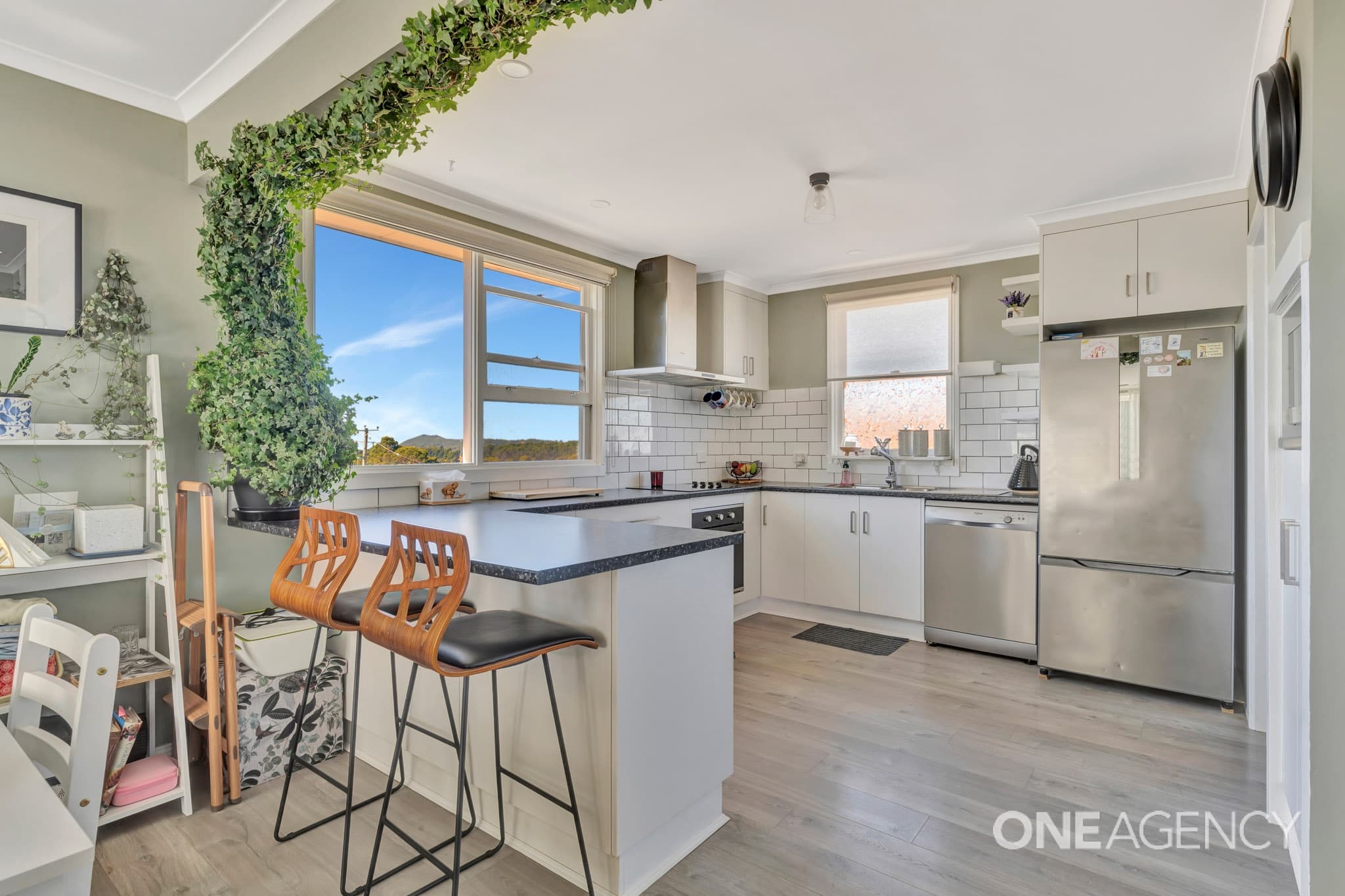 25 Colegrave Road, Upper Burnie, Upper Burnie - Thumbnail 2