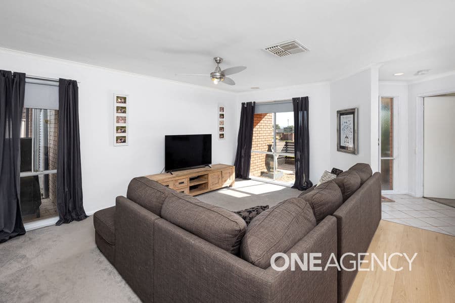 1 KIMBA Drive, Glenfield Park, Glenfield Park - Thumbnail 2