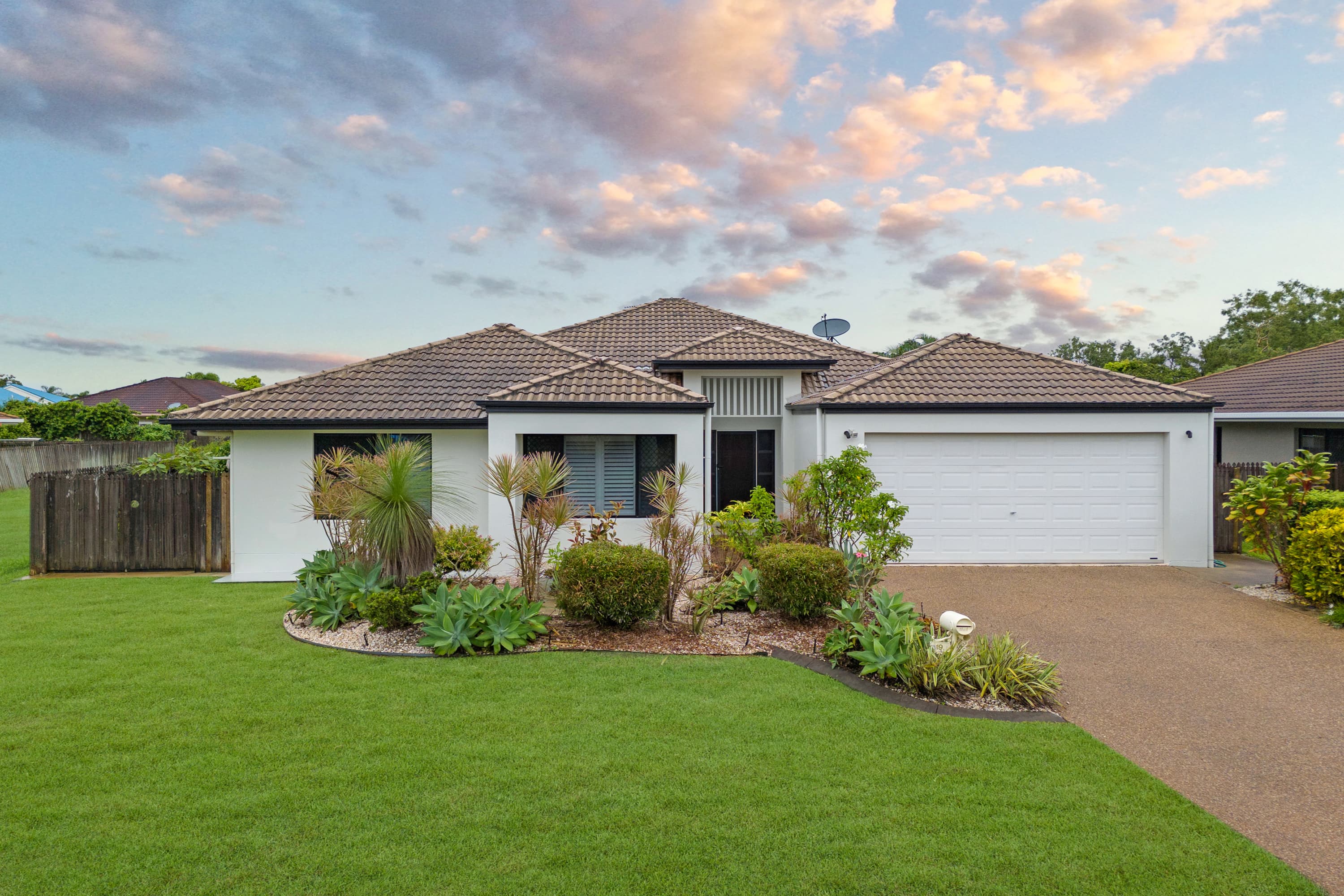 19 Chesham Drive, Kirwan, Kirwan - Image 1