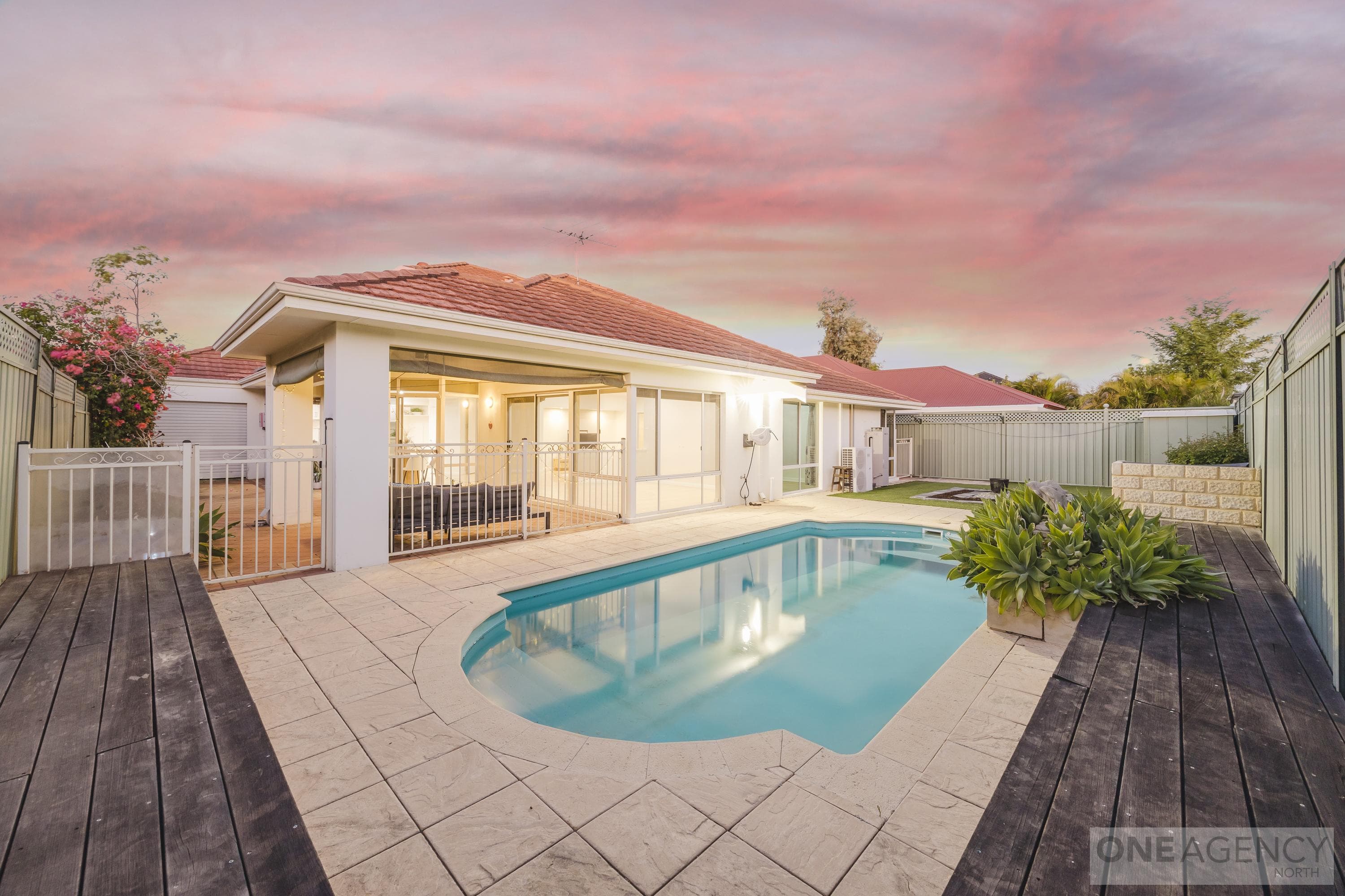 15 Heliconia Turn, Stirling, Stirling - Thumbnail 2