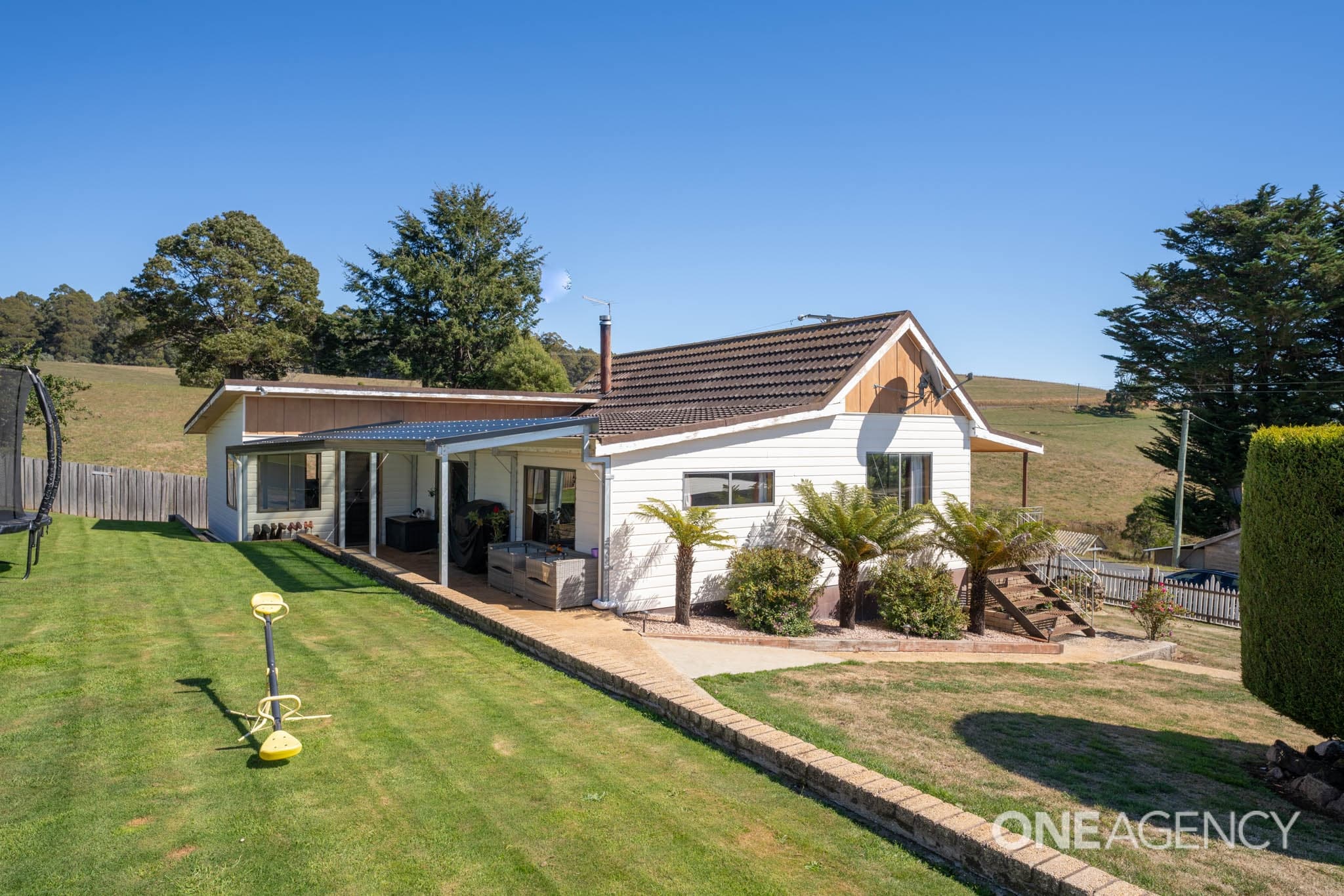 160 South Riana Road, Upper Natone, Upper Natone - Thumbnail 2