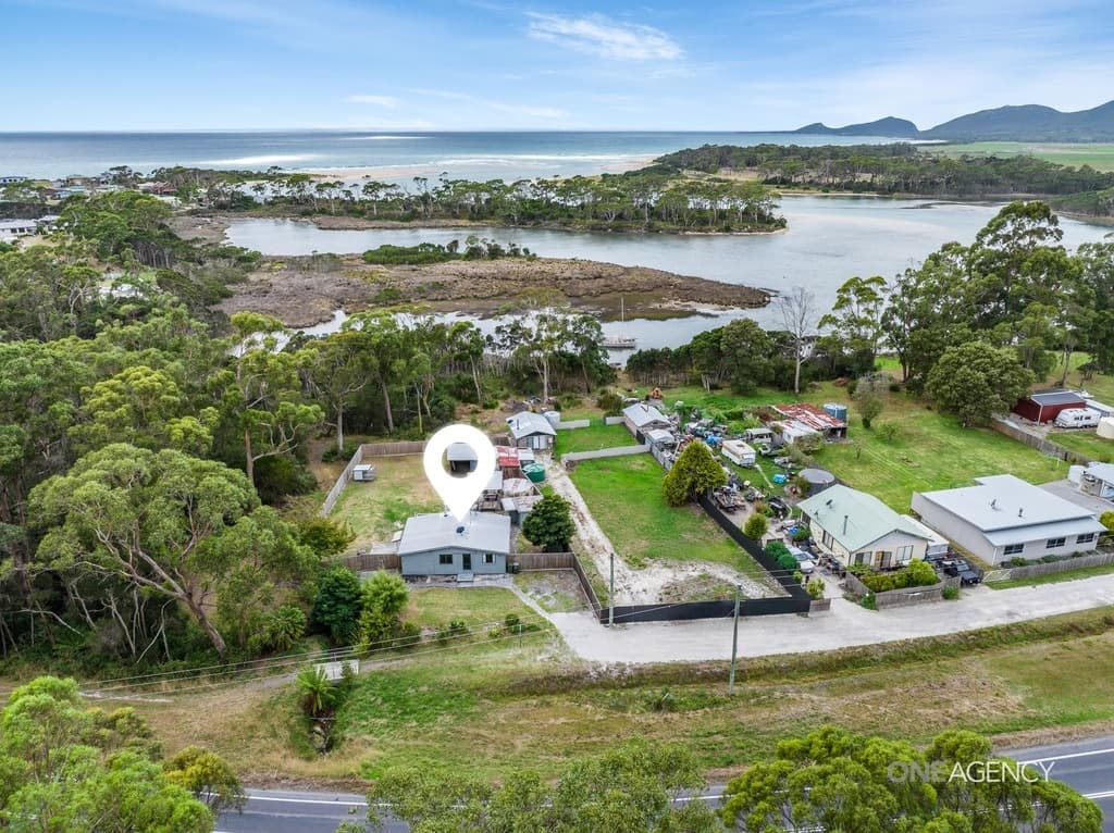 1 Pebbly Road, Hellyer, Hellyer - Image 1