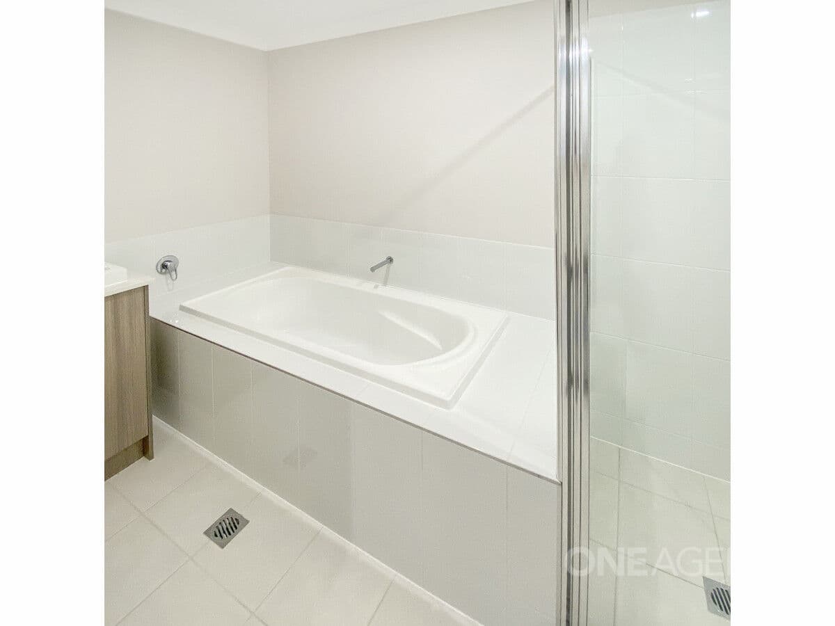 26a Aston Martin Drive, Goulburn, Goulburn - Thumbnail 8