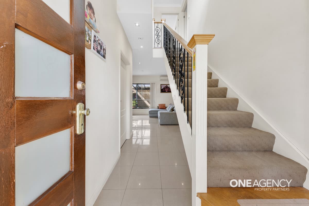 1/6 Lynch Court, Altona Meadows, Altona Meadows - Thumbnail 2