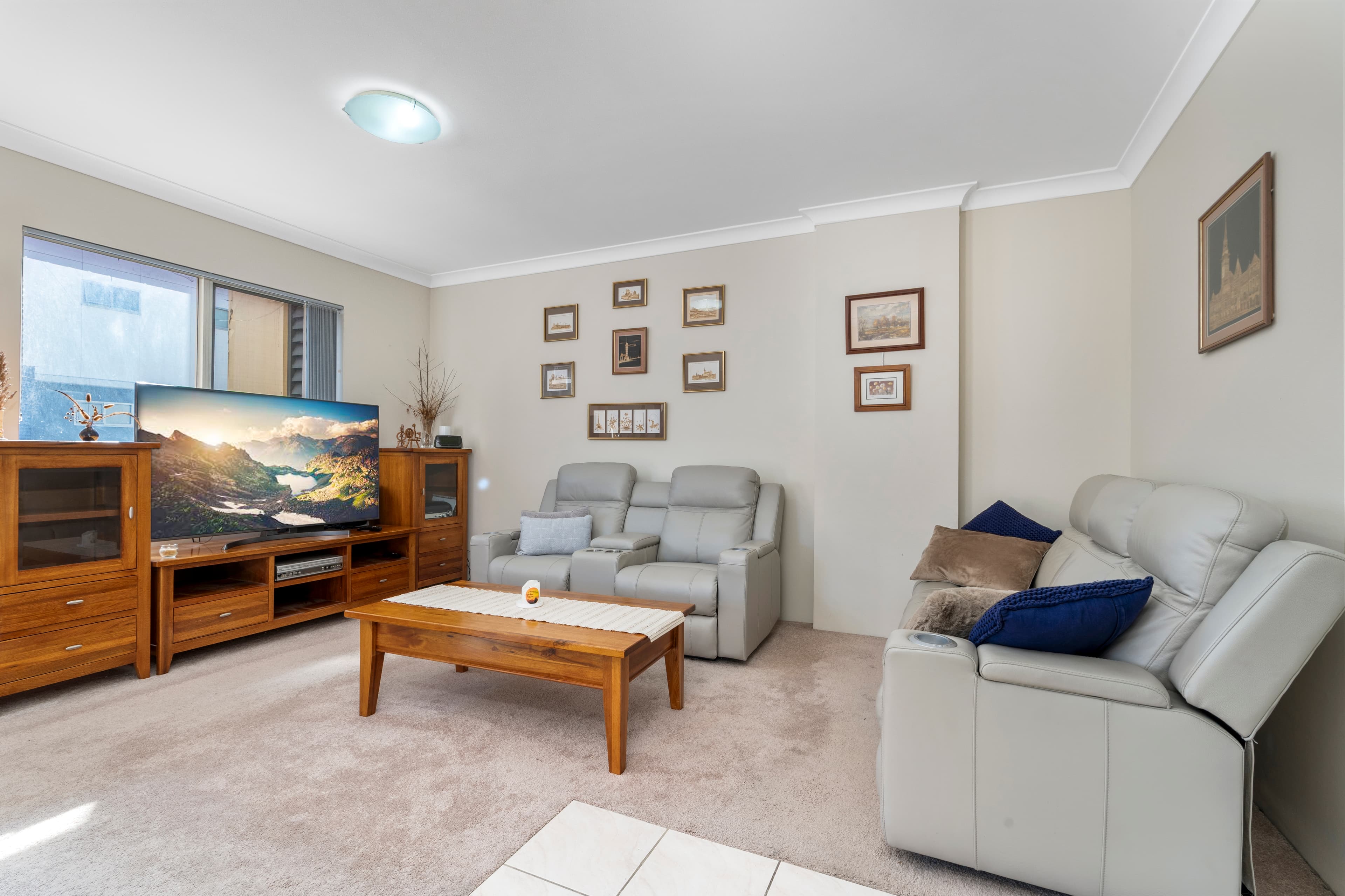21/8-10 Browne Parade, Warwick Farm, Warwick Farm - Thumbnail 2