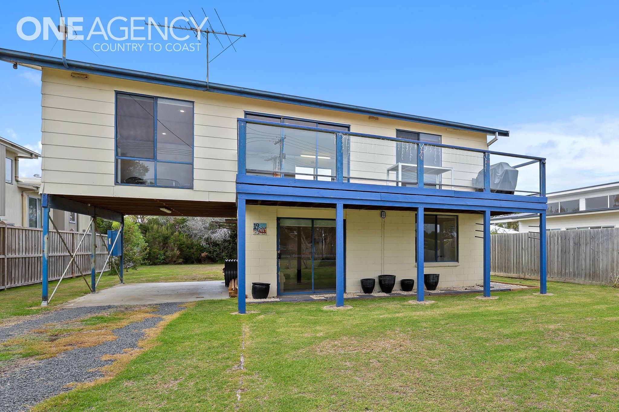 19 Golden Court, Sunset Strip, Sunset Strip - Image 1