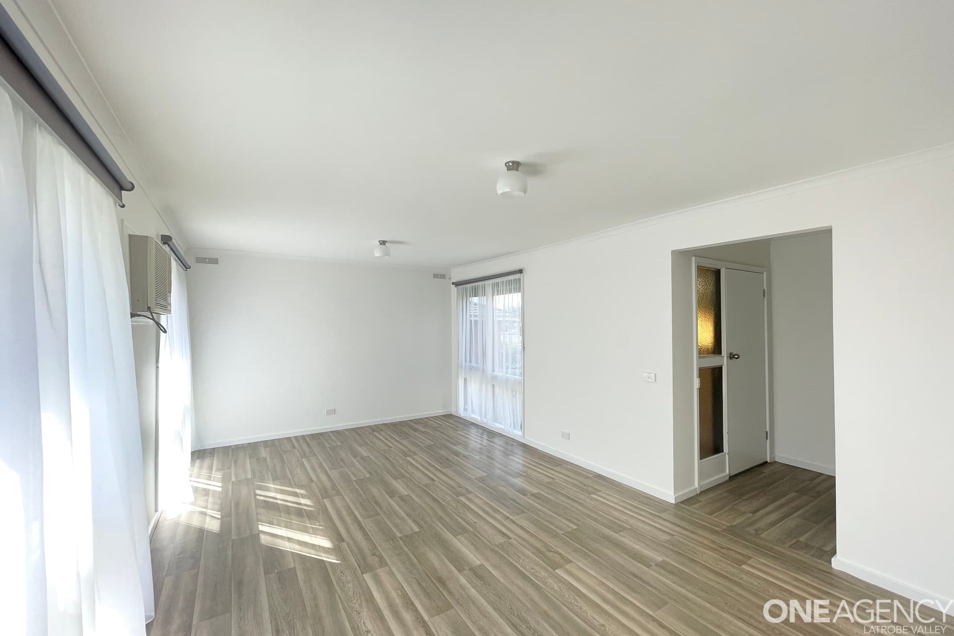 13 Dunbar Grove, Churchill, Churchill - Thumbnail 2