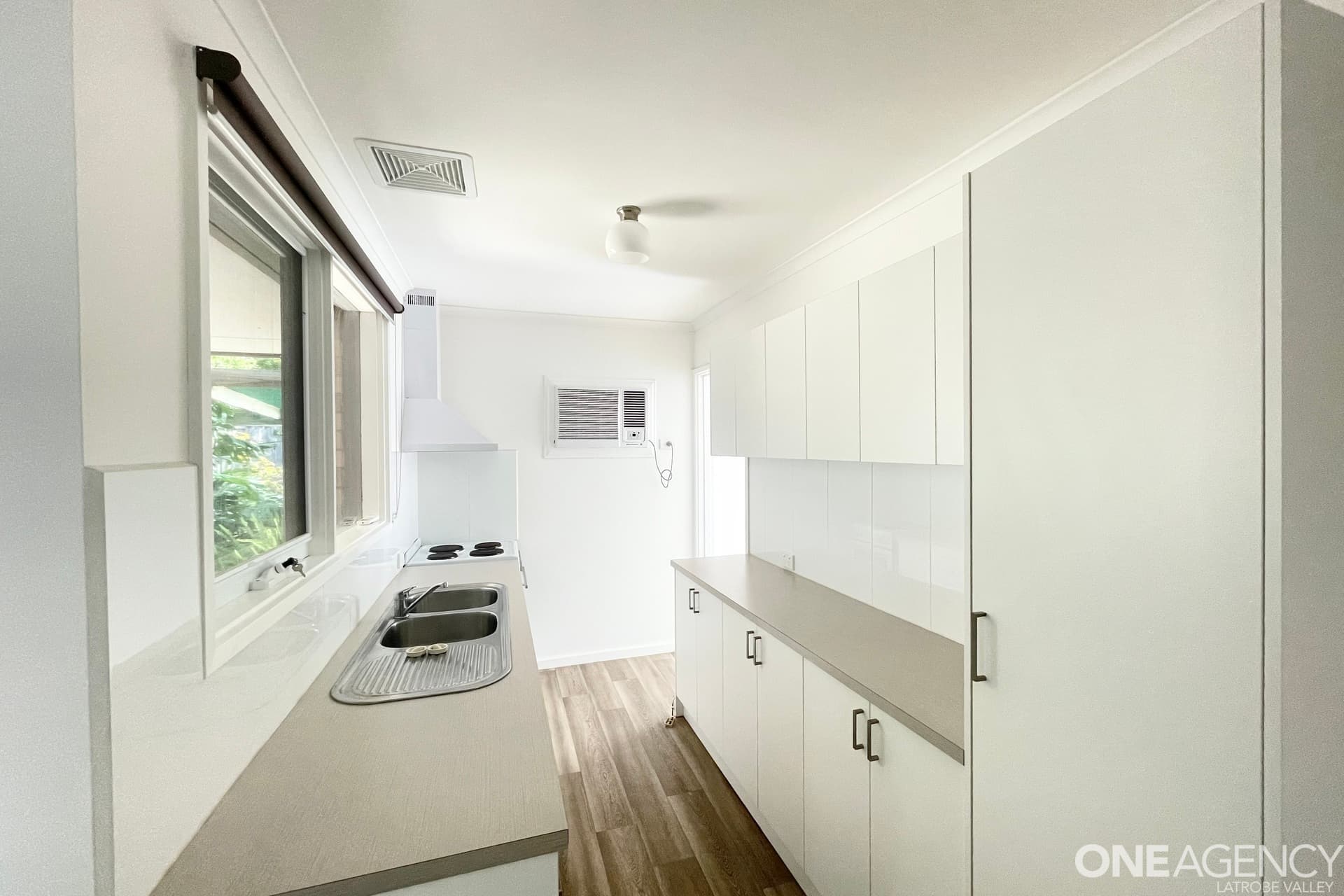 13 Dunbar Grove, Churchill, Churchill - Thumbnail 3