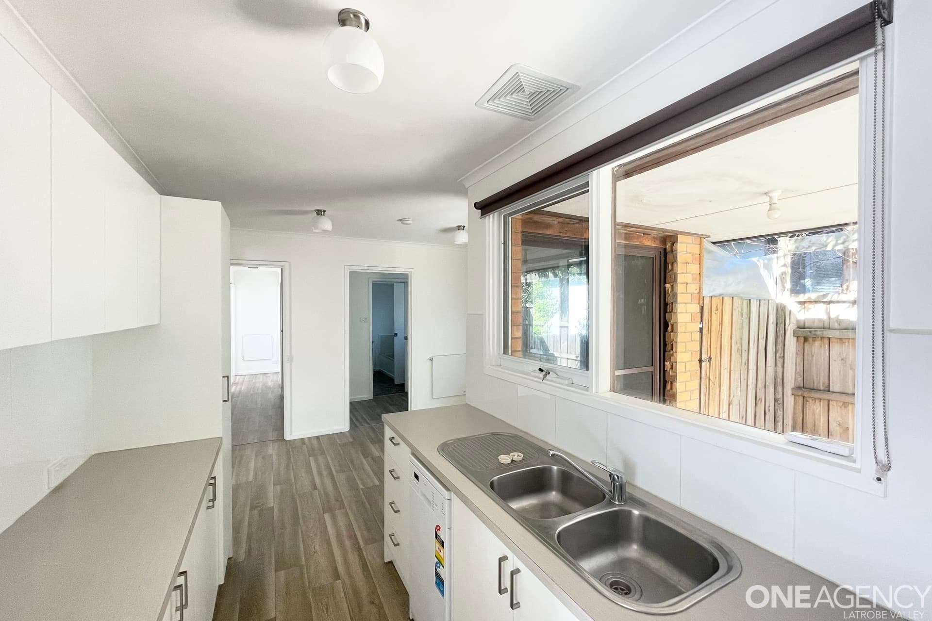 13 Dunbar Grove, Churchill, Churchill - Thumbnail 4