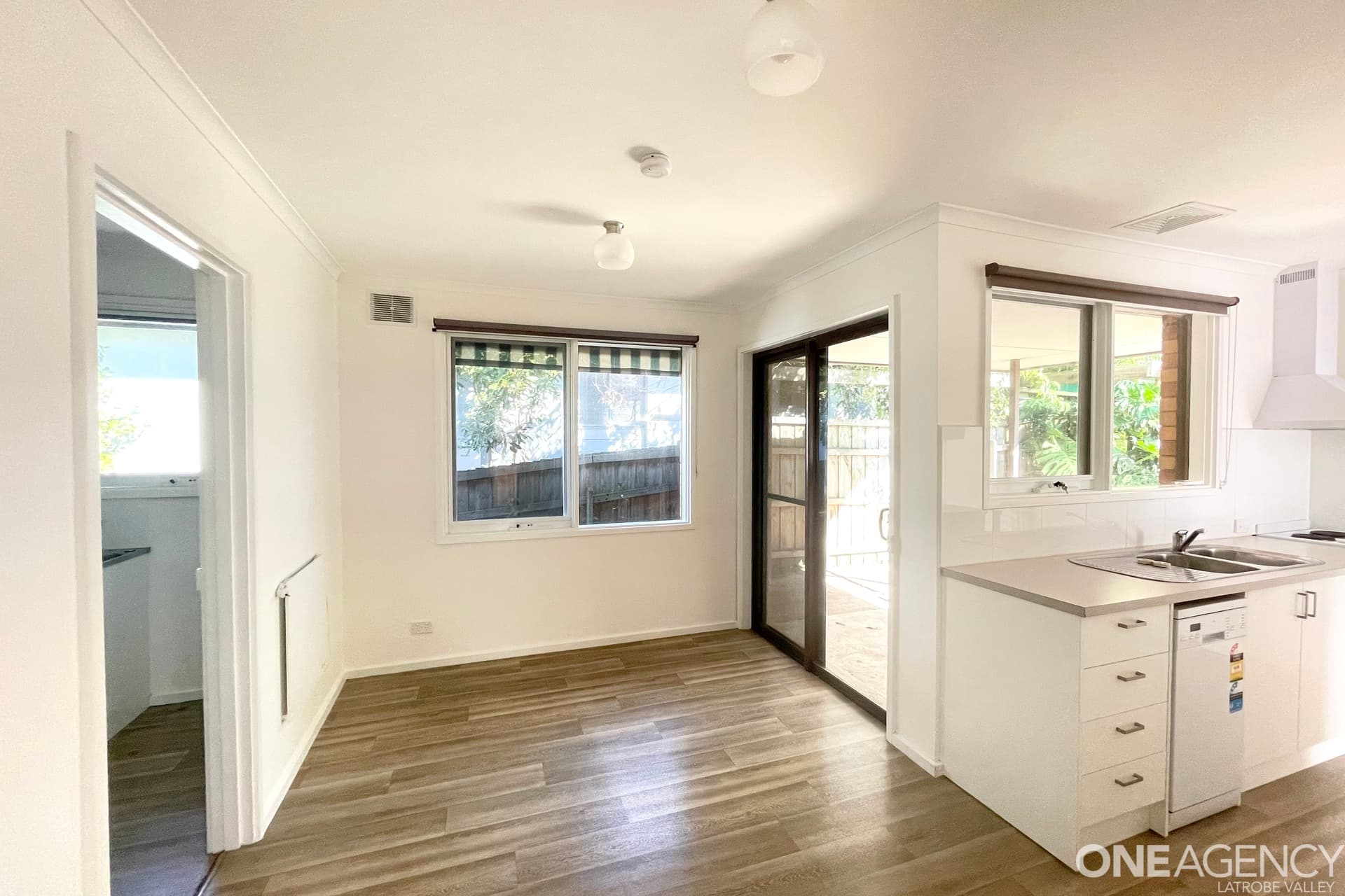 13 Dunbar Grove, Churchill, Churchill - Thumbnail 5