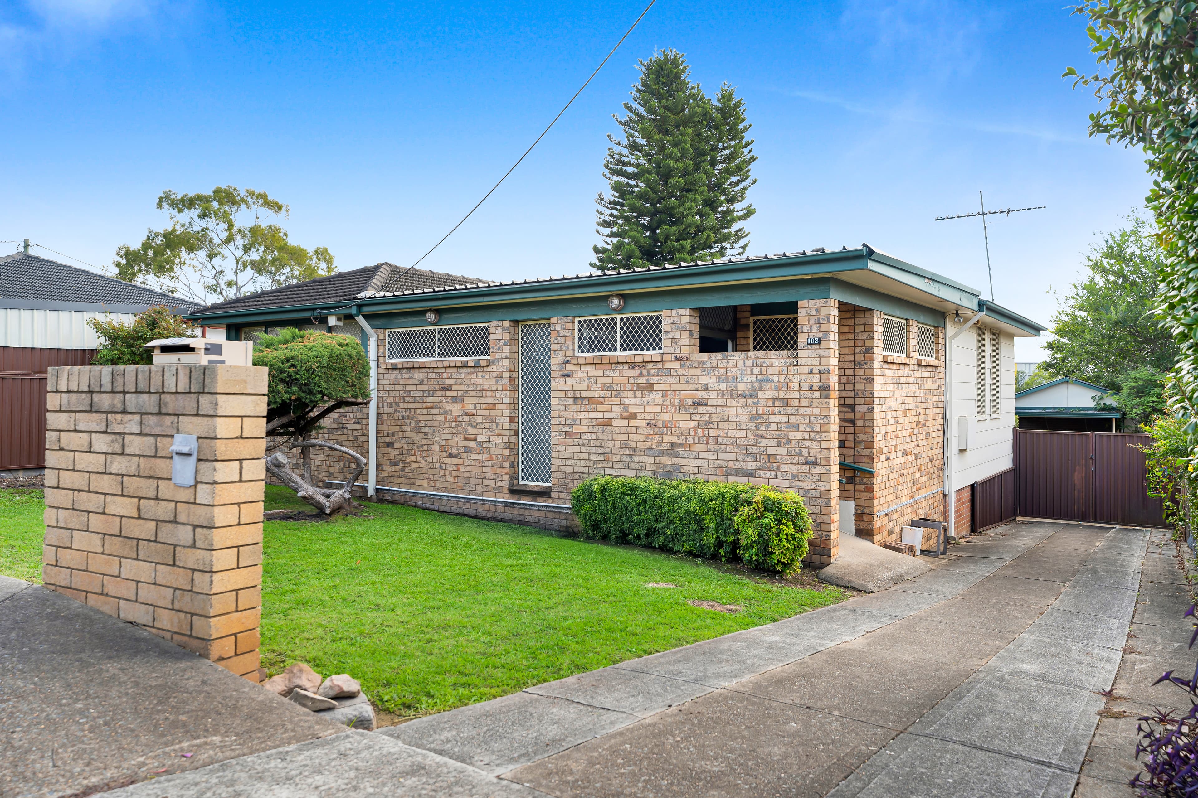 103 Lindesay Street, Campbelltown, Campbelltown - Image 1