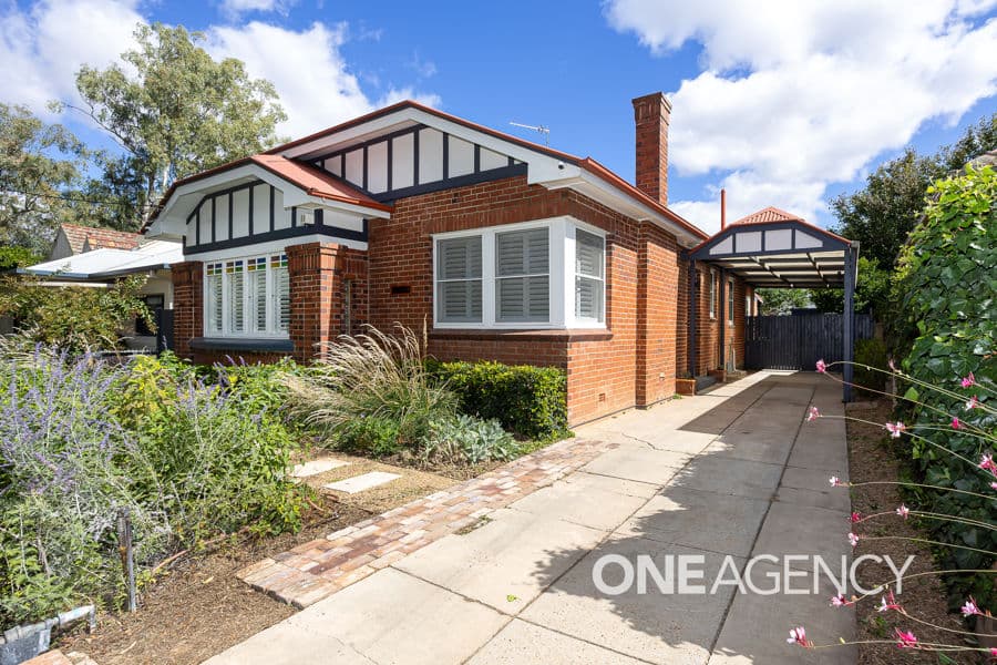 57 WOLLUNDRY Avenue, Wagga Wagga, Wagga Wagga - Thumbnail 2