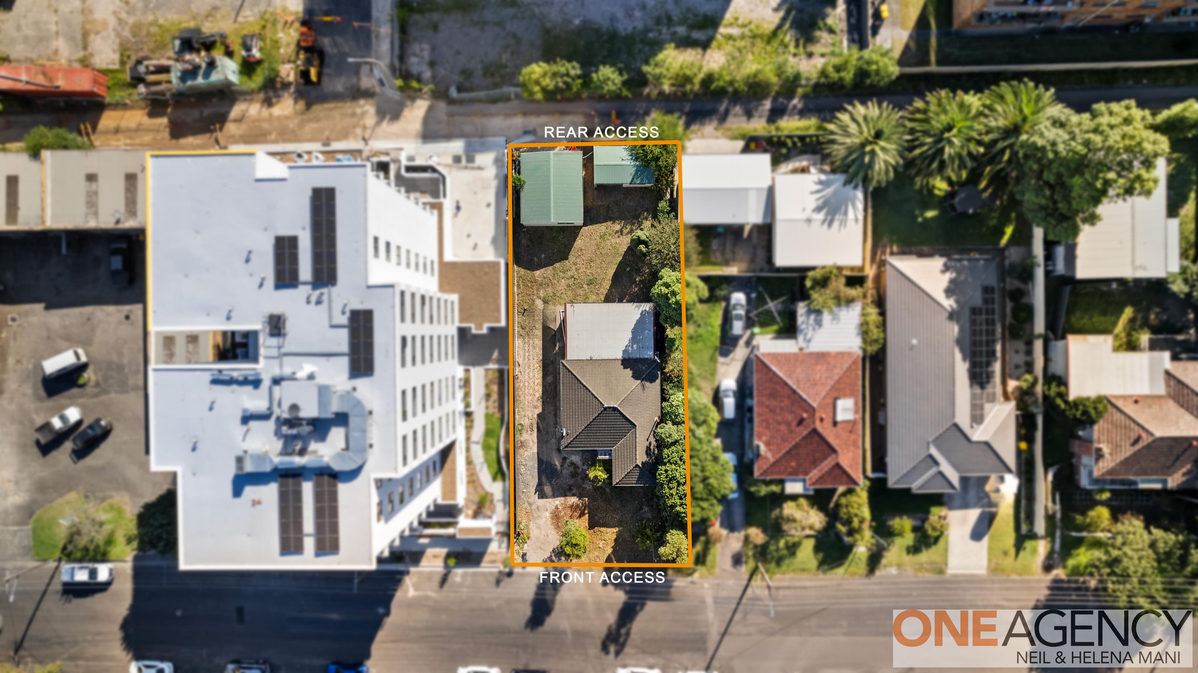 12 Moore Street, West Gosford, West Gosford - Image 1
