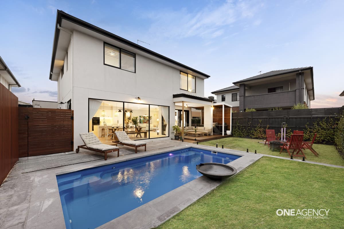16 Seabird Drive, Point Cook, Point Cook - Thumbnail 2