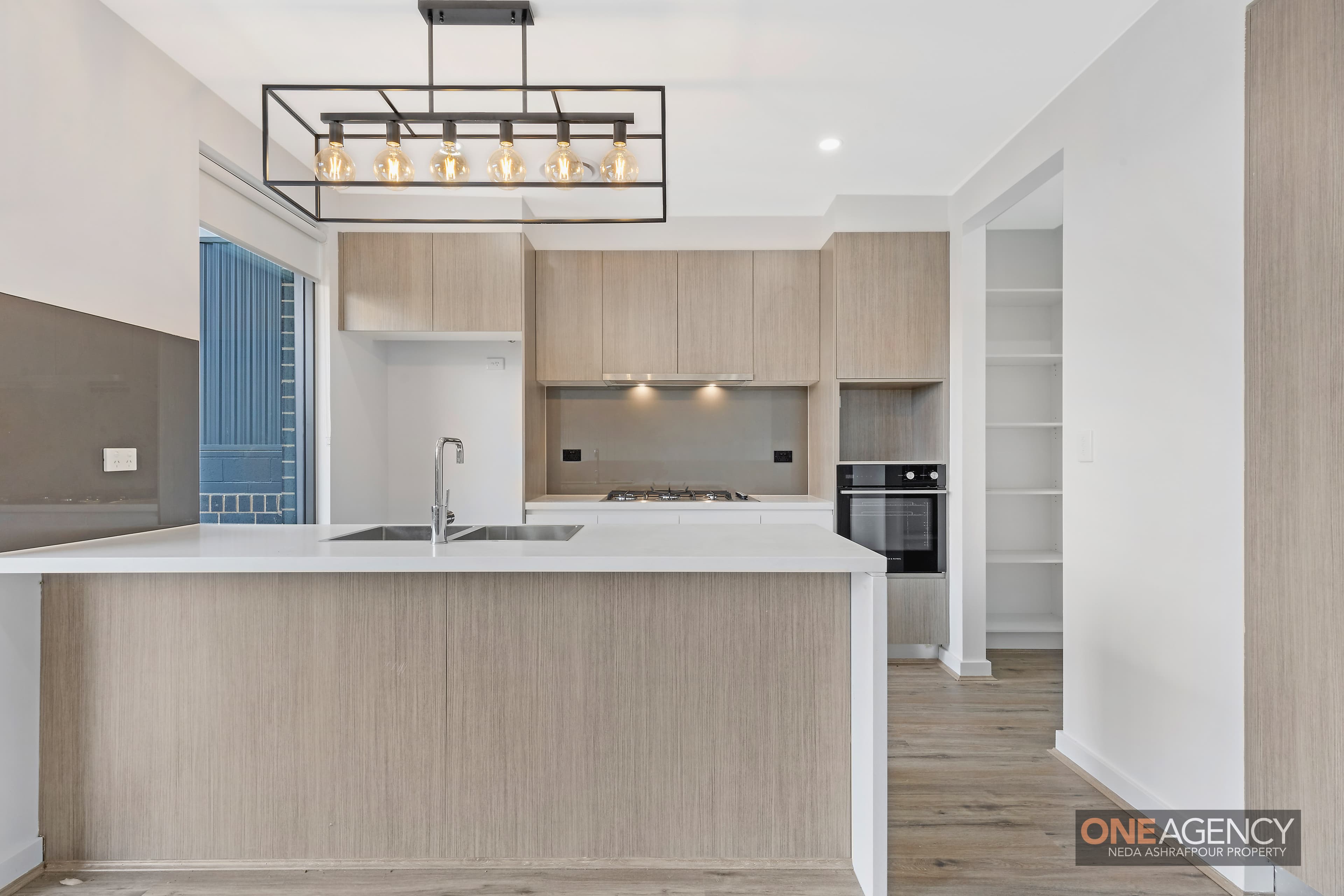 3 Pictor Street, Box Hill, Box Hill - Thumbnail 2