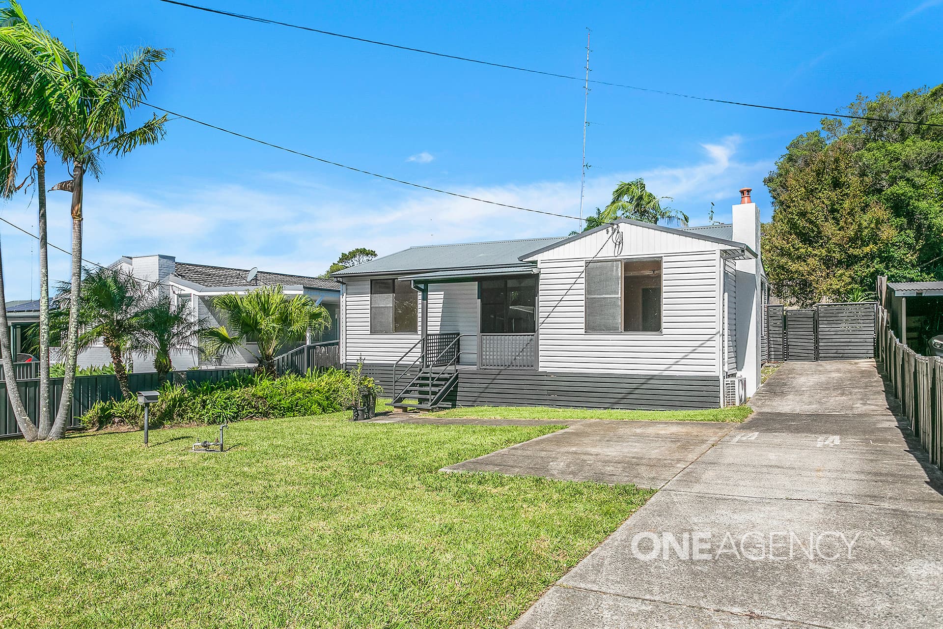 25 Thornbury Avenue, Unanderra, Unanderra - Thumbnail 2