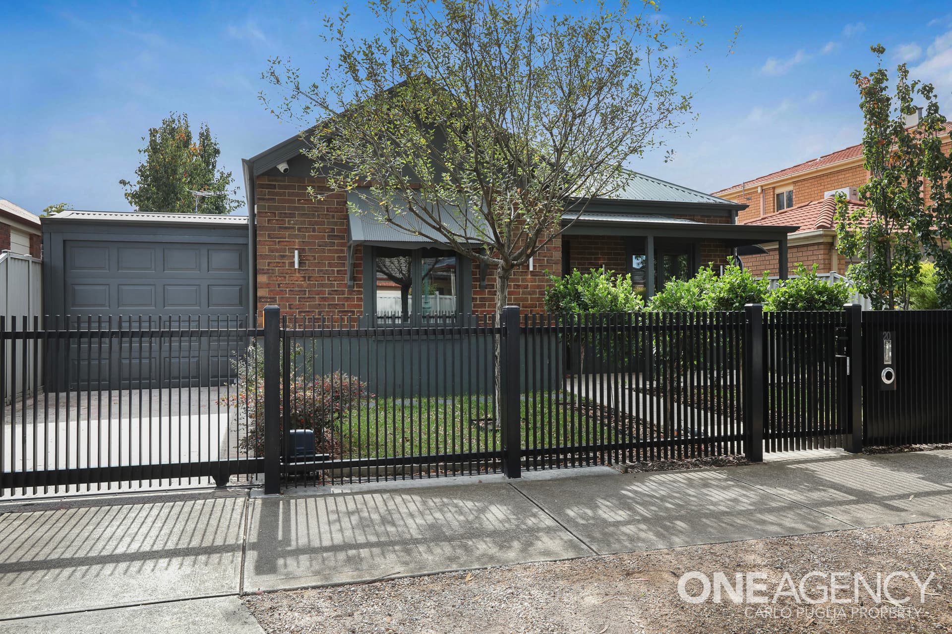 20 Macedon Close, Caroline Springs, Caroline Springs - Thumbnail 2