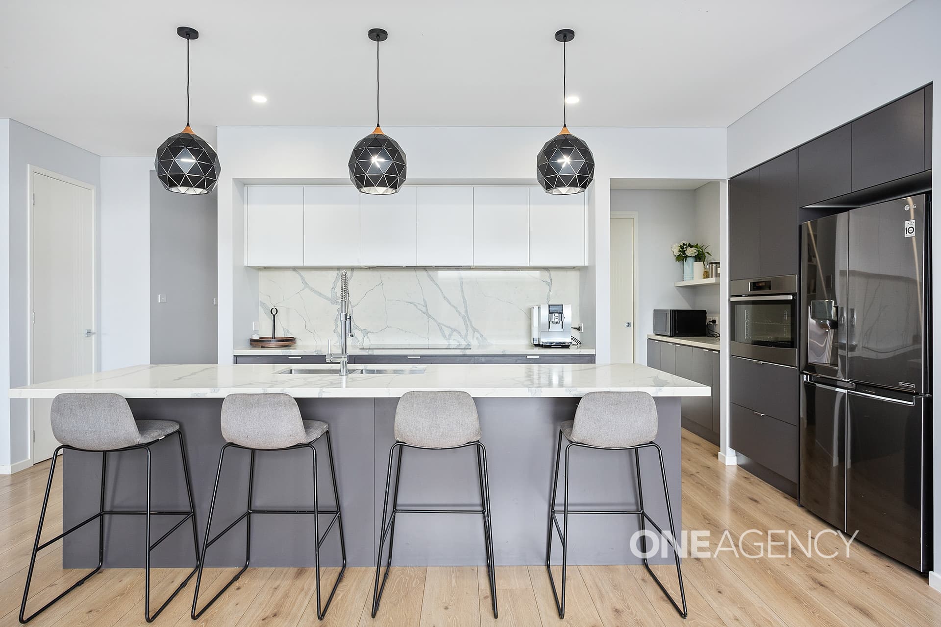 47 Honeybee Crescent, Calderwood, Calderwood - Thumbnail 2
