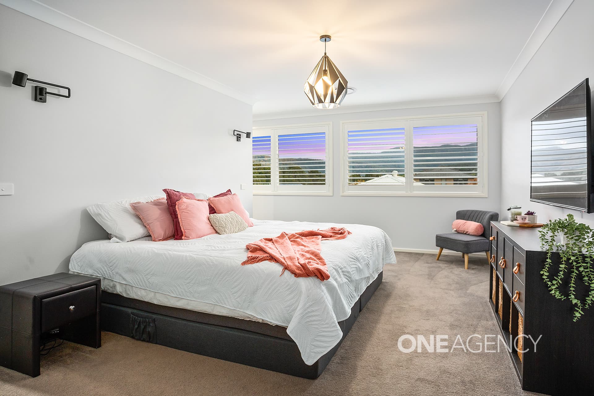 47 Honeybee Crescent, Calderwood, Calderwood - Thumbnail 3