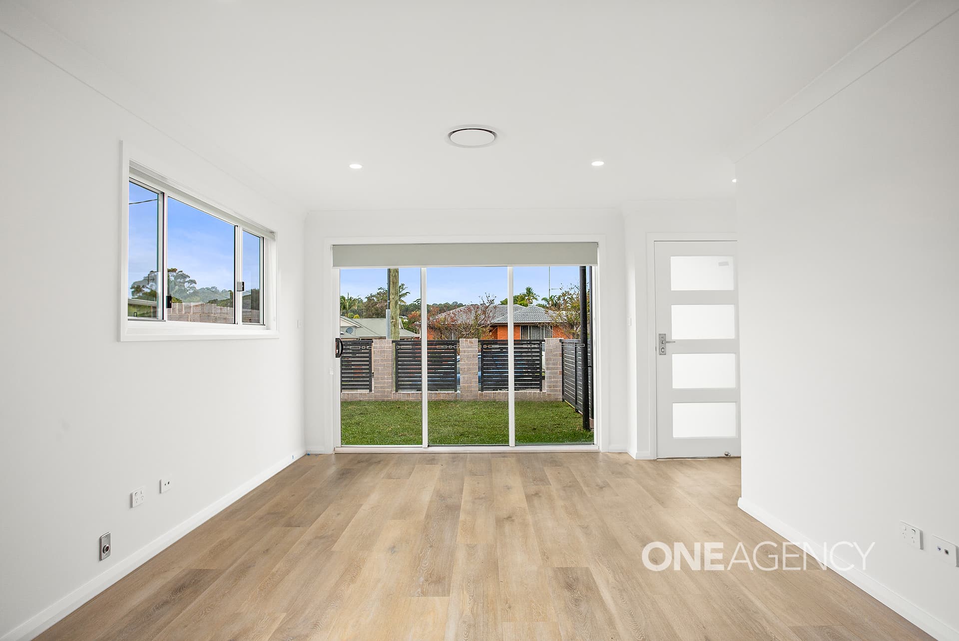 1/18 Parkes Street, Oak Flats, Oak Flats - Thumbnail 3
