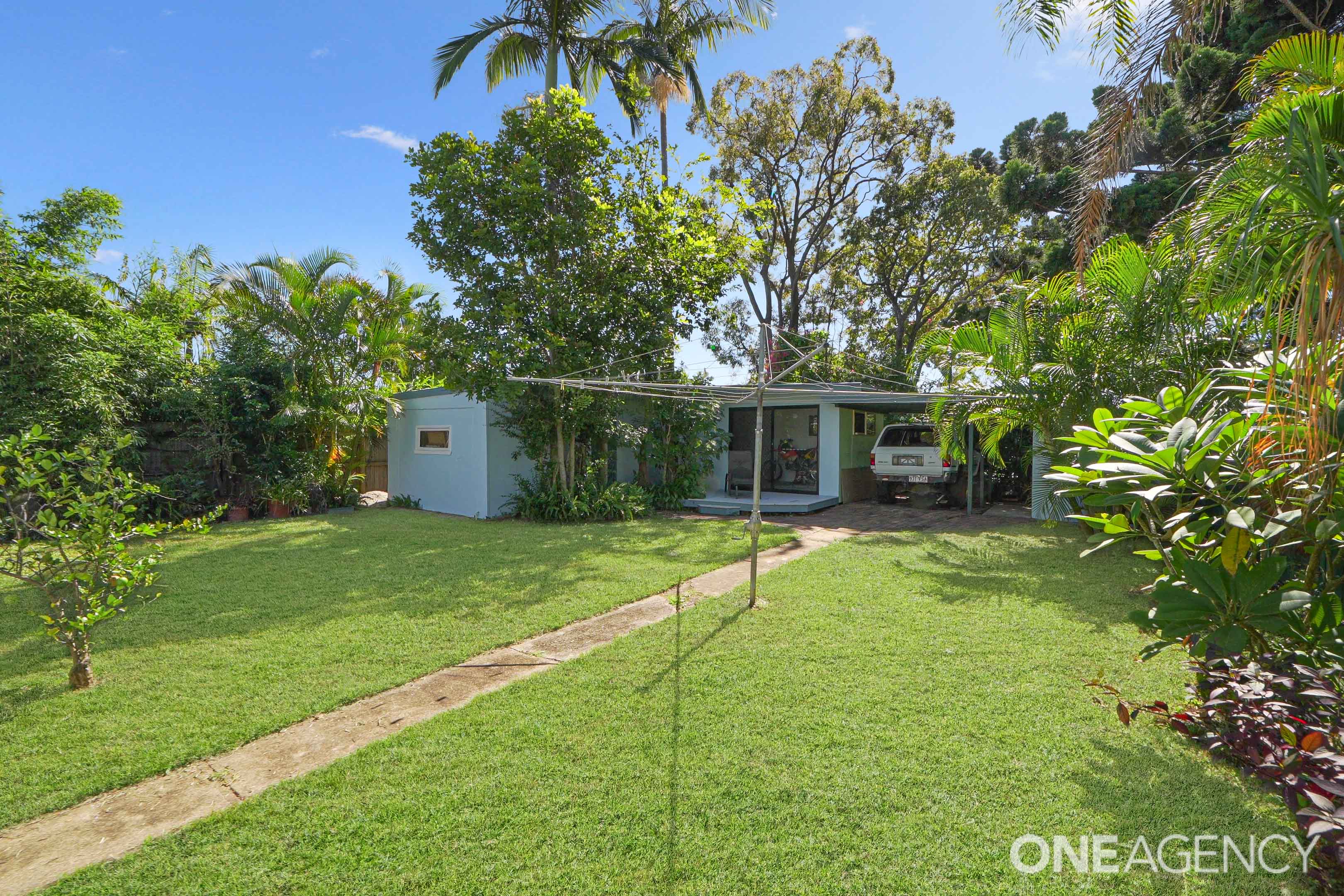 24 Rogers Road, Clontarf, Clontarf - Thumbnail 3