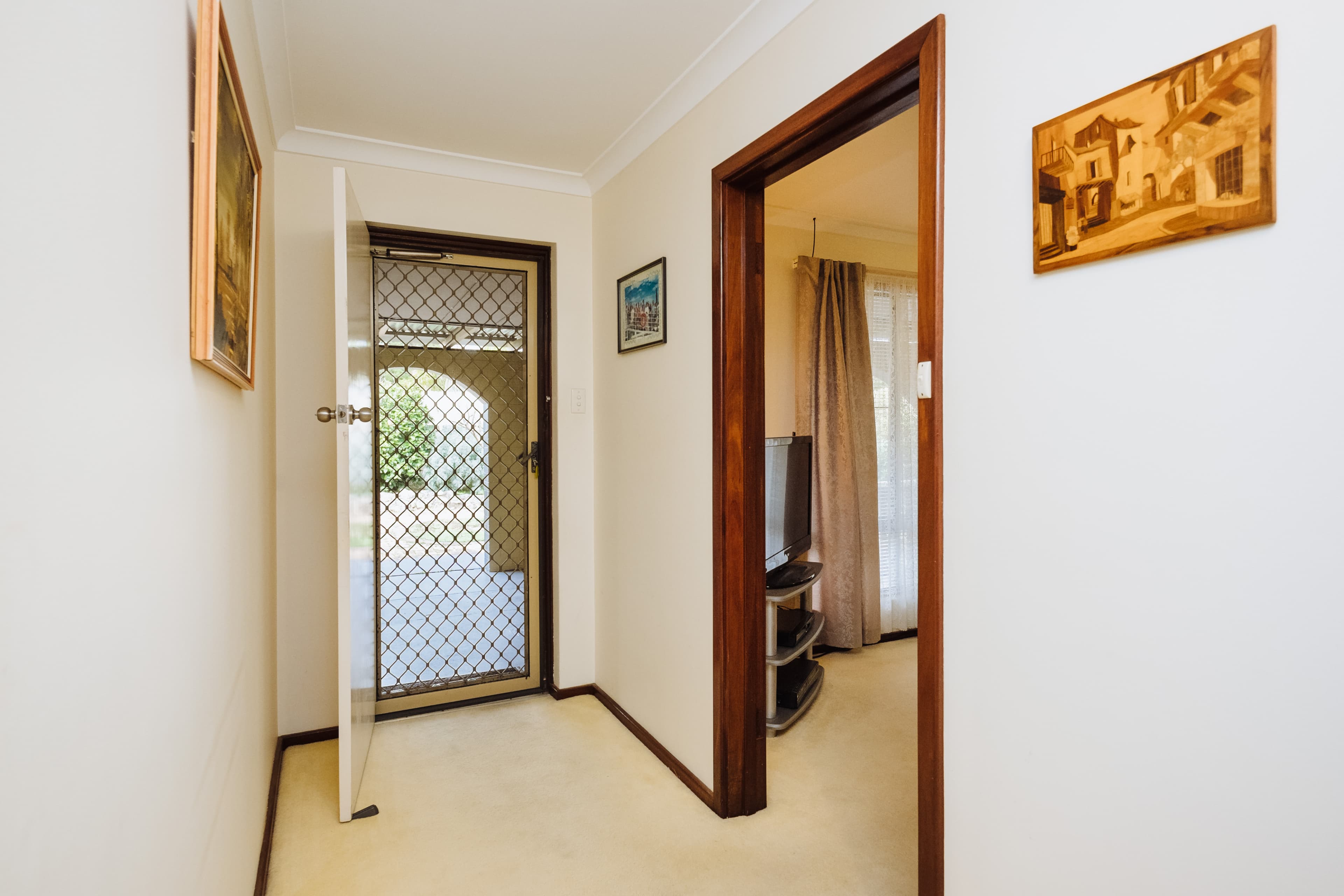 39 Downing Crescent, Wanneroo, Wanneroo - Thumbnail 3