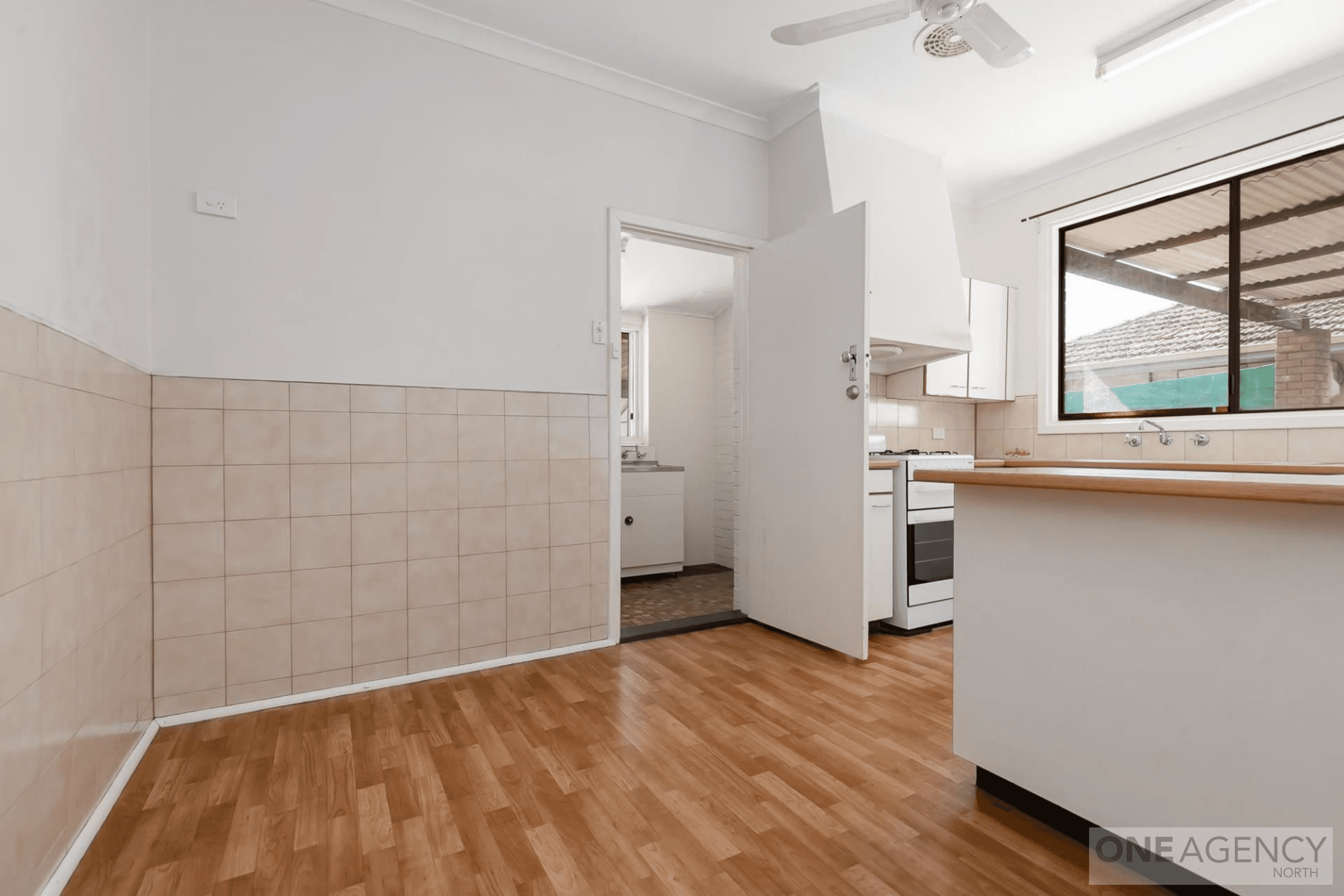 73 Arkana Road, Westminster, Westminster - Thumbnail 8