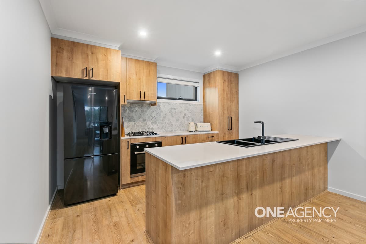 9A Obsidian Avenue, Tarneit, Tarneit - Thumbnail 5